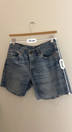 Vintage blue levis strauss & co women bum short jean