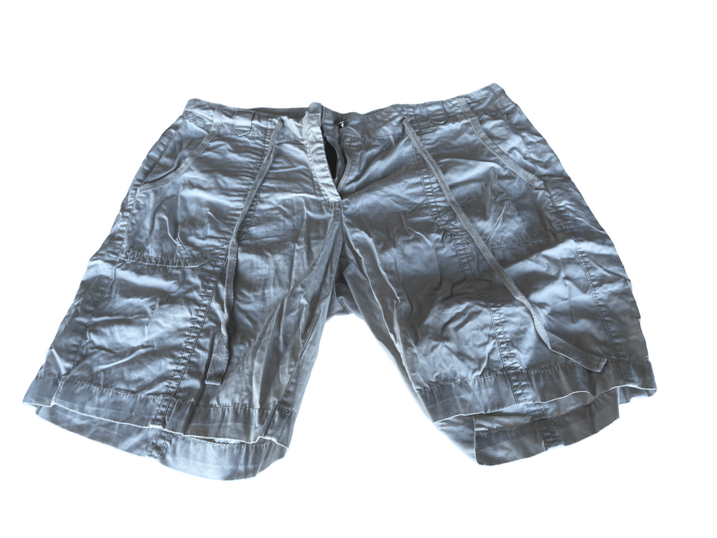 Vintage women's Esmara cream Cargo short in L| L5 W32| SKU 4433