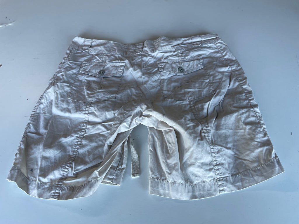 Vintage women's Esmara cream Cargo short in L| L5 W32| SKU 4433