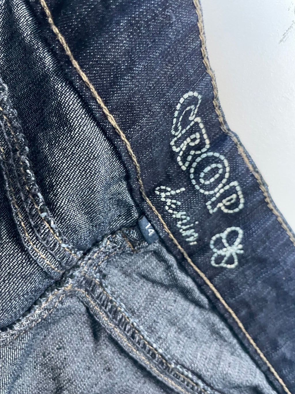 Vintage women's blue denim trouser in L| L 21 W32| SKU 4436