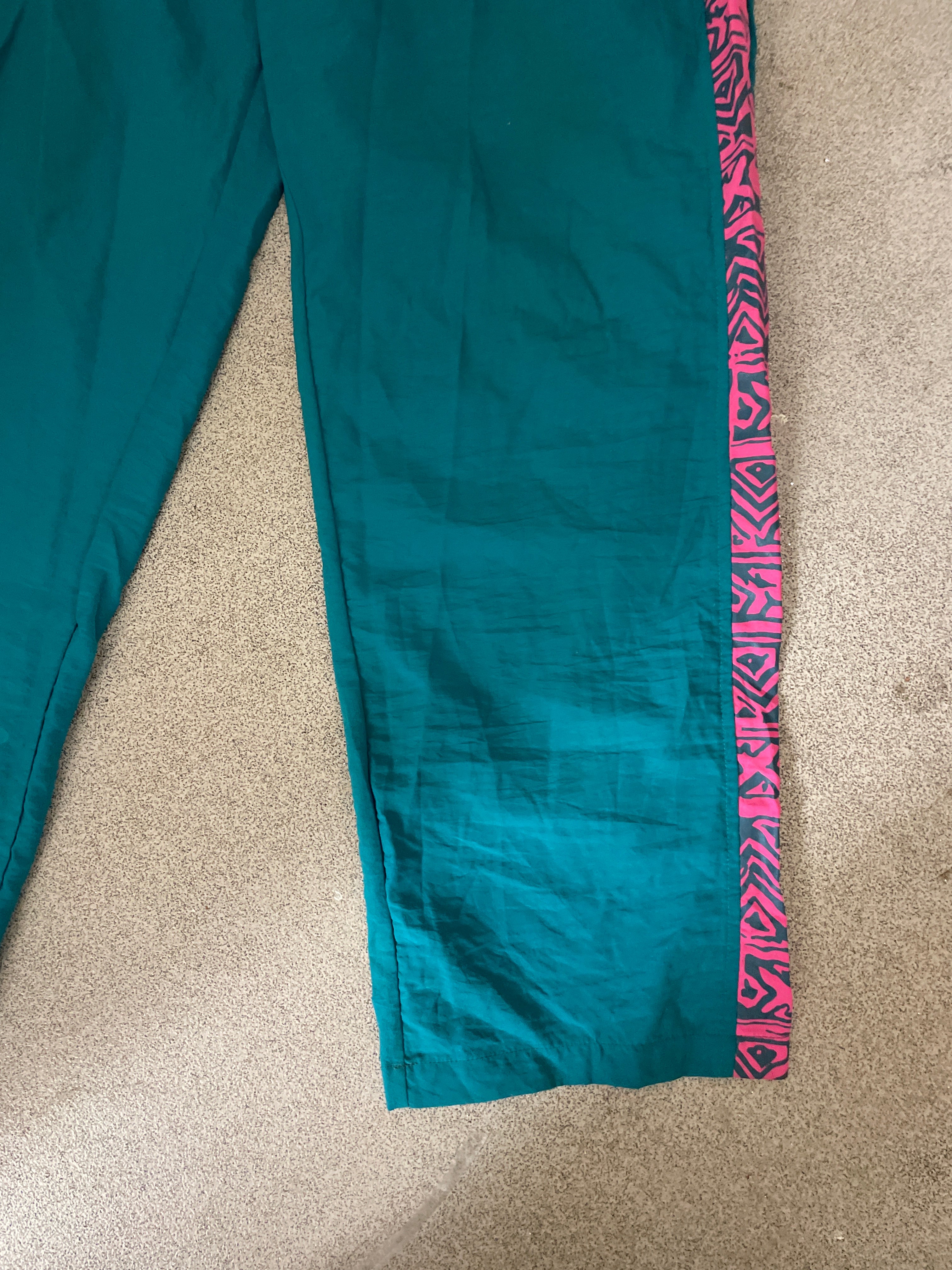 Vintage green decathlon track pant size M