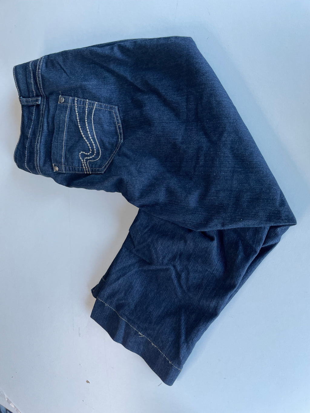 Vintage women's blue denim trouser in L| L 21 W32| SKU 4436