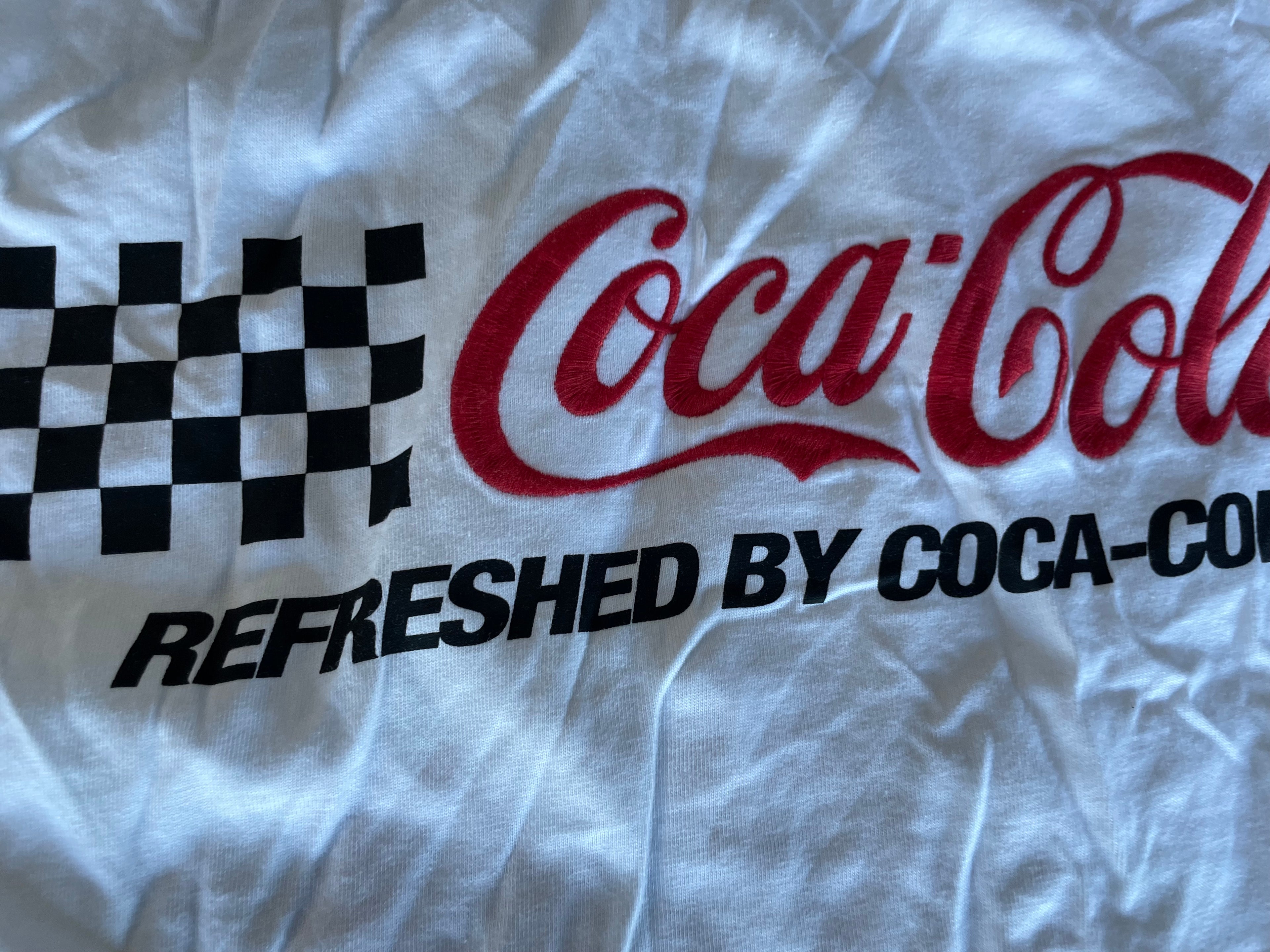 Vintage Coca Cola graphics white short sleeve tees in M| L29 W20| SKU 4438