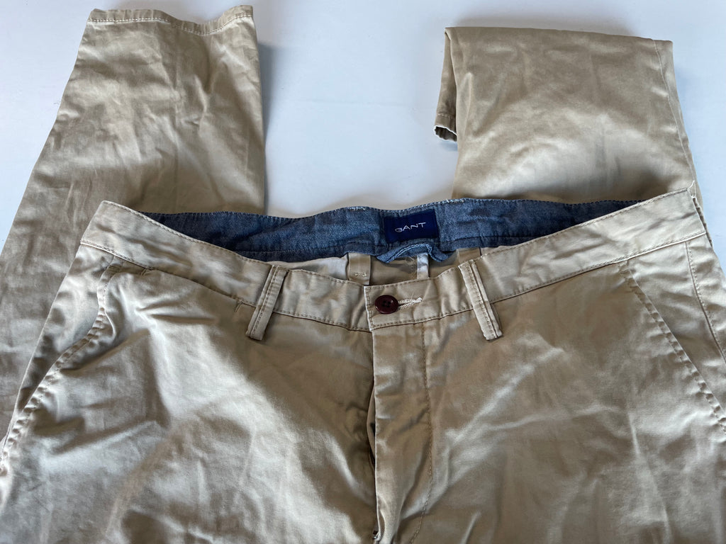 Vintage Men's Gant cream chinos trouser in XL| L34 W 34| SKU 4440