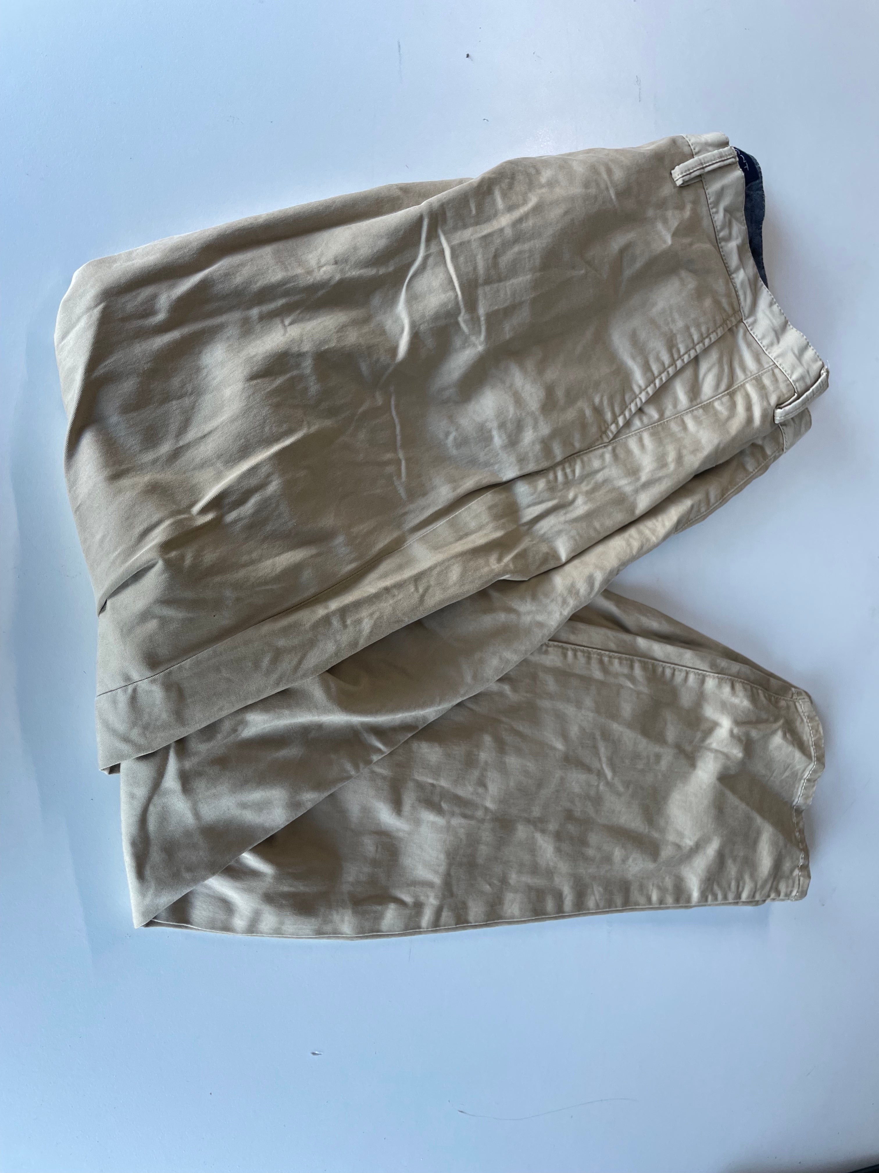 Vintage Men's Gant cream chinos trouser in XL| L34 W 34| SKU 4440