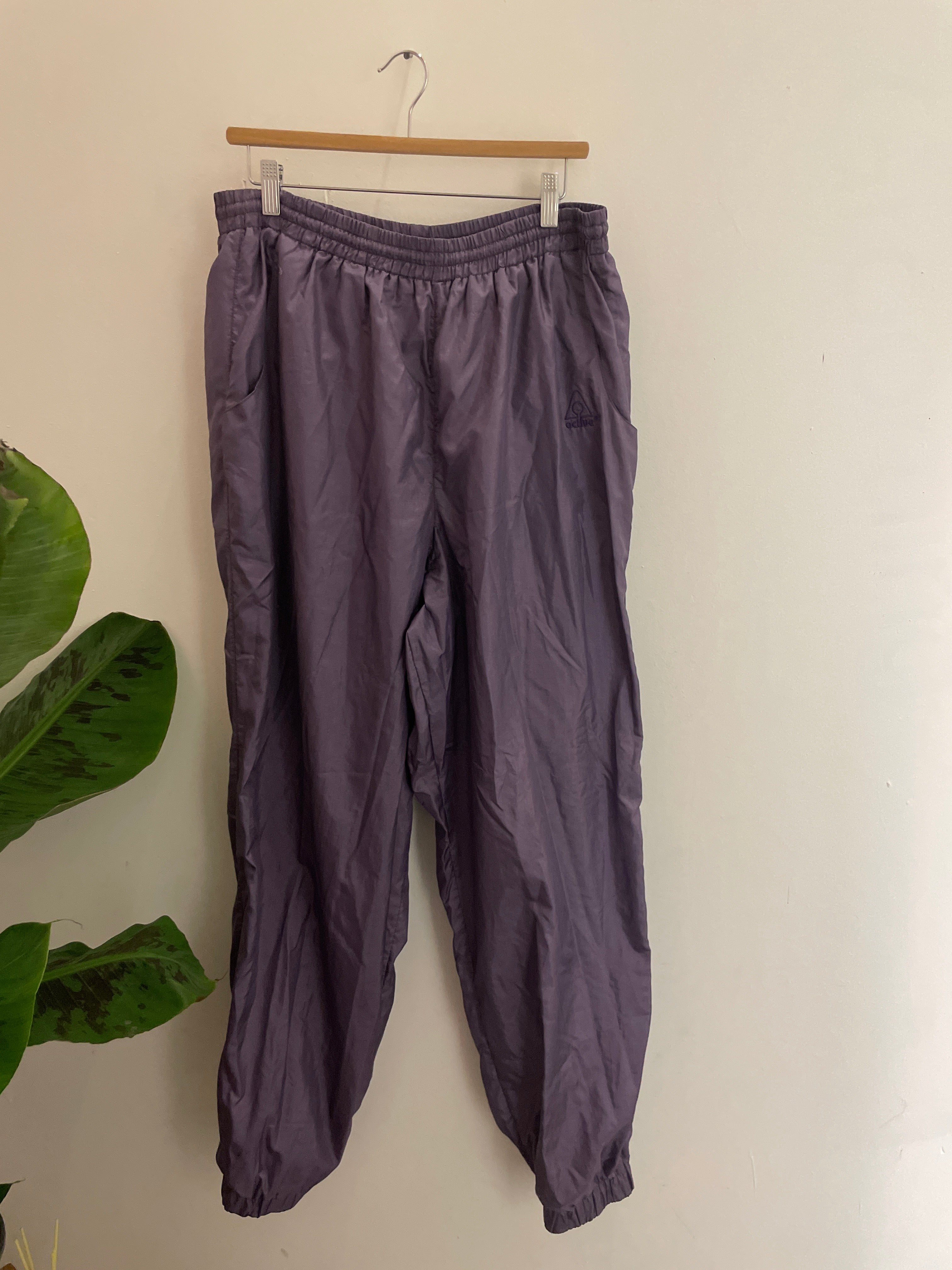 Vintage purple shell trackpant size XL
