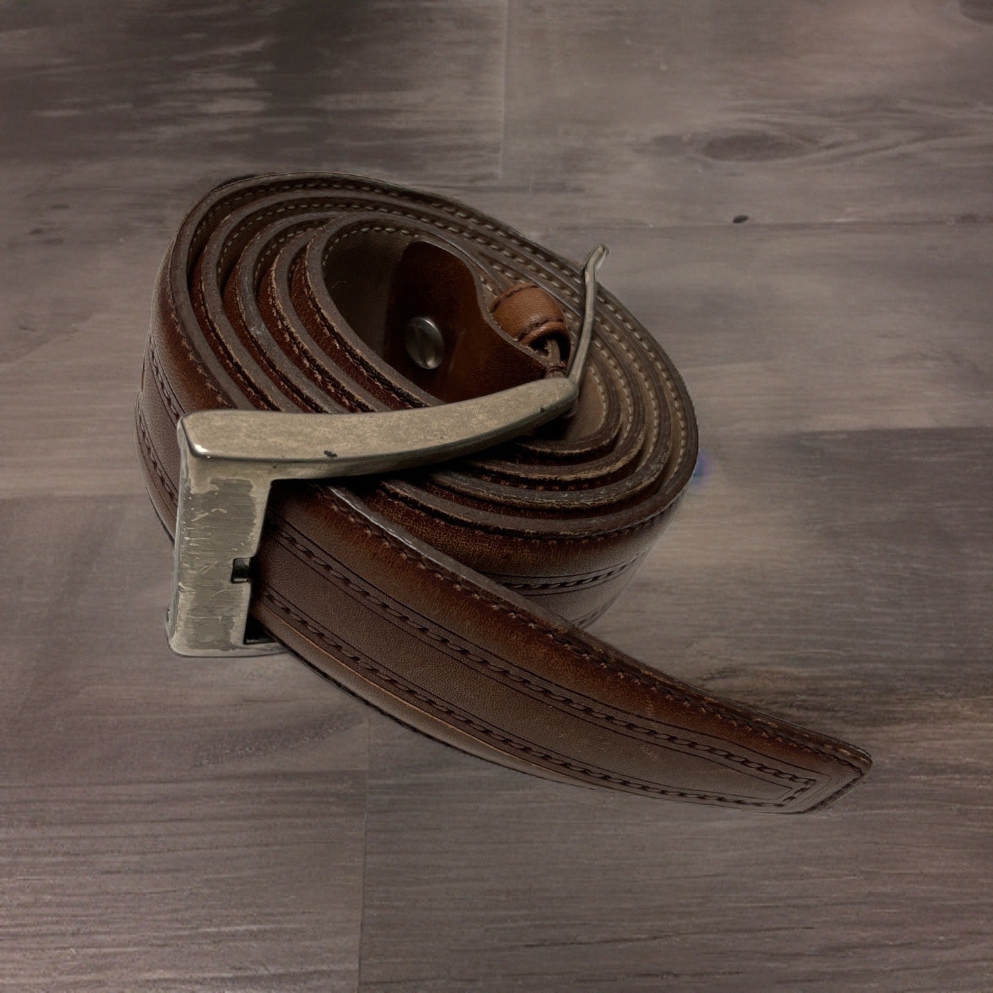 Vintage men casual brown leather belts