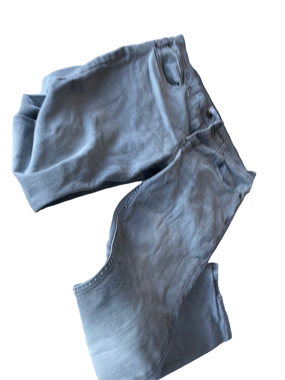 Vintage Men's grey Levi's slim fit jeans in M| SKU 4460