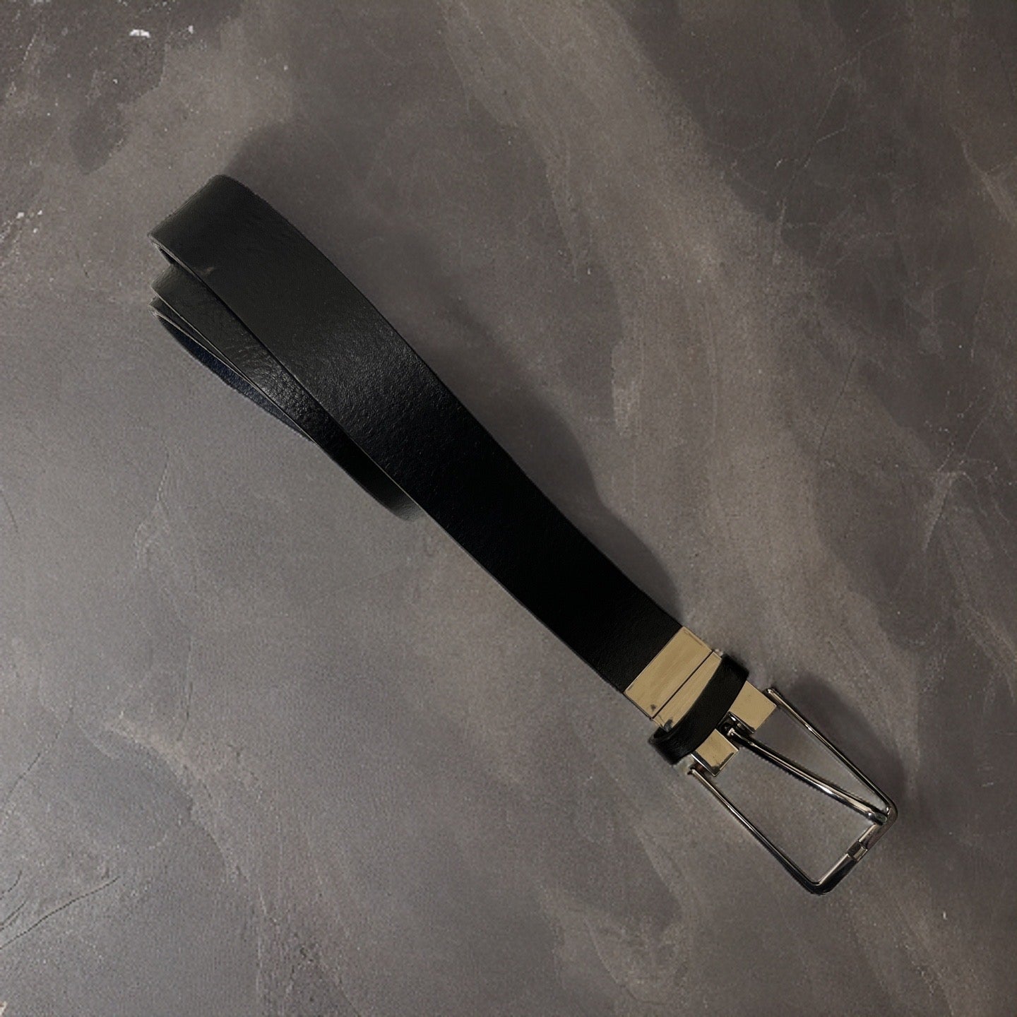 Vintage black mens classic buckle belt size M