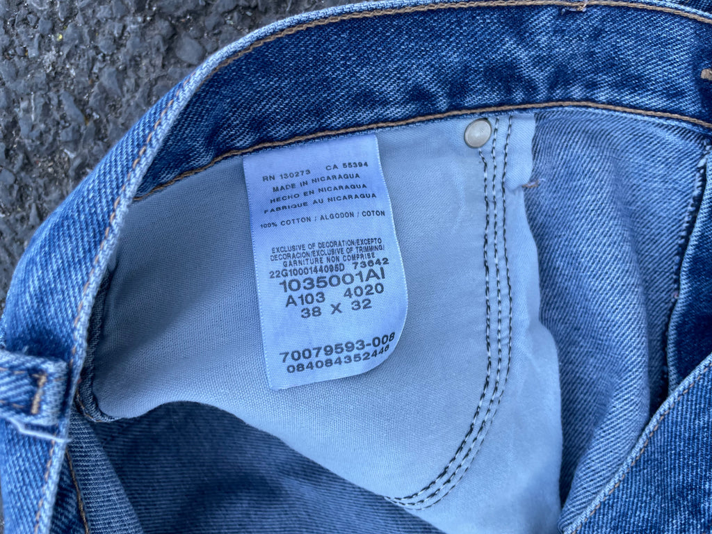 Vintage men's blue Wrangler denim jeans in L| W38 L32| SKU 4466