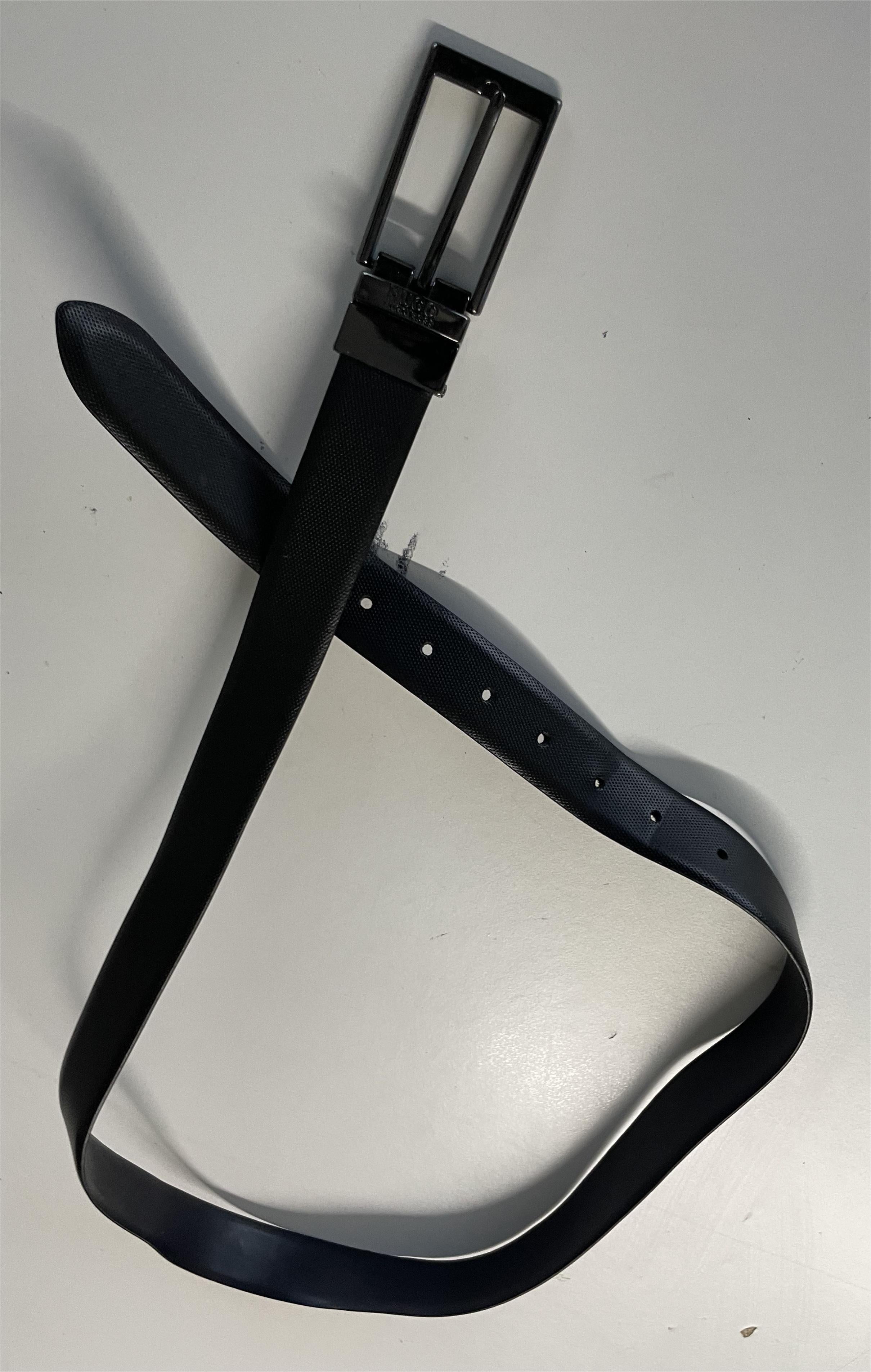 Vintage Hugo Boss plain black belt | L45 | SKU 4477