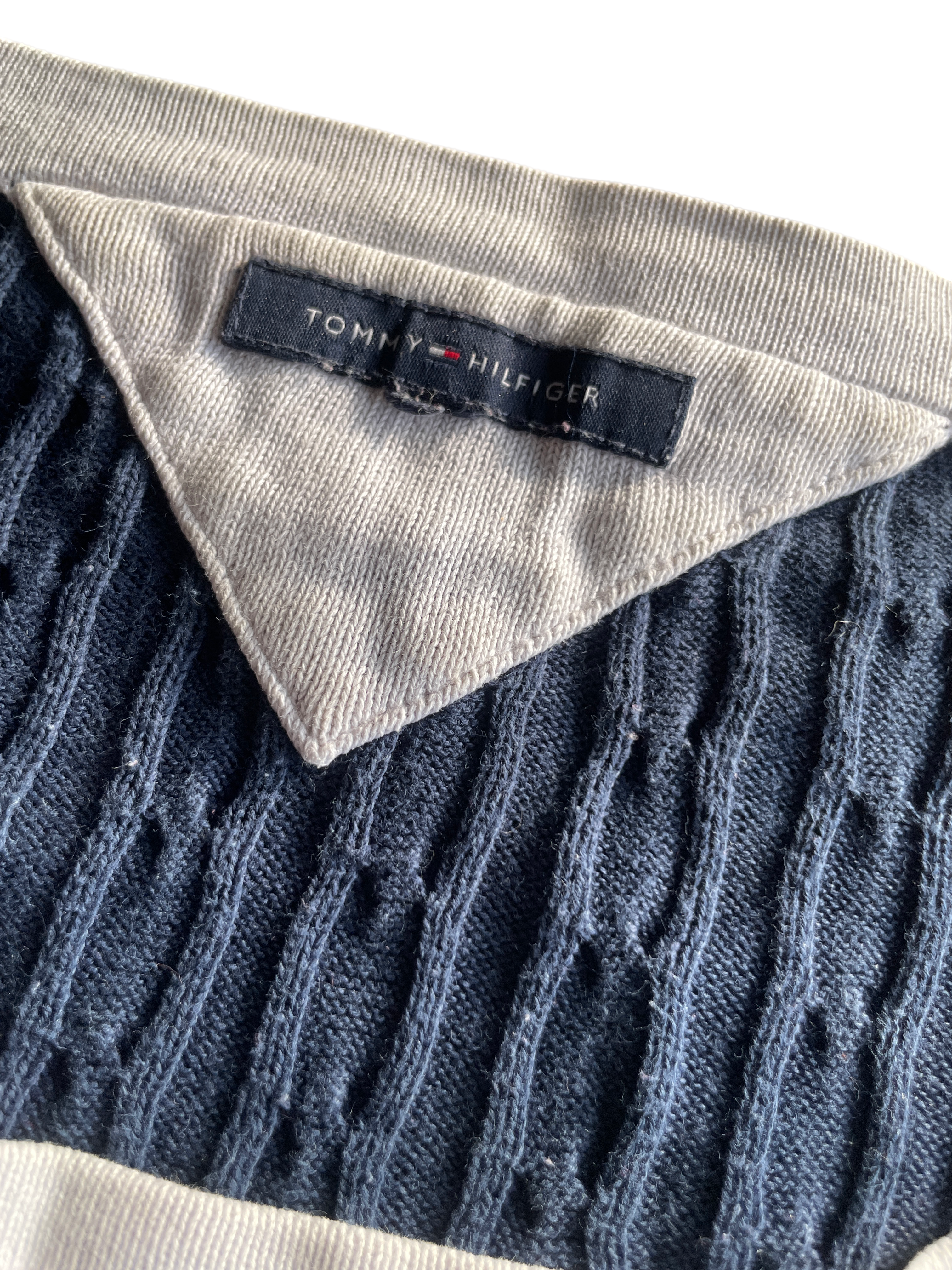 Vintage Women's Tommy Hilfiger Ribbed Sweater in Blue - Size M/L (SKU 4606)