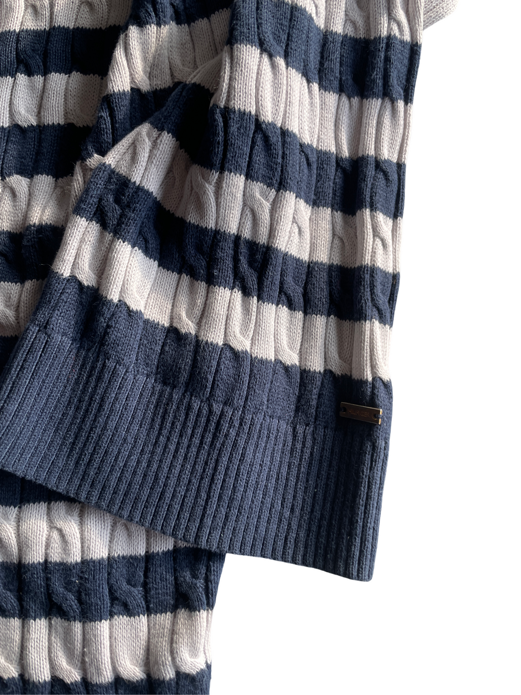 Vintage Women's Tommy Hilfiger Ribbed Sweater in Blue - Size M/L (SKU 4606)
