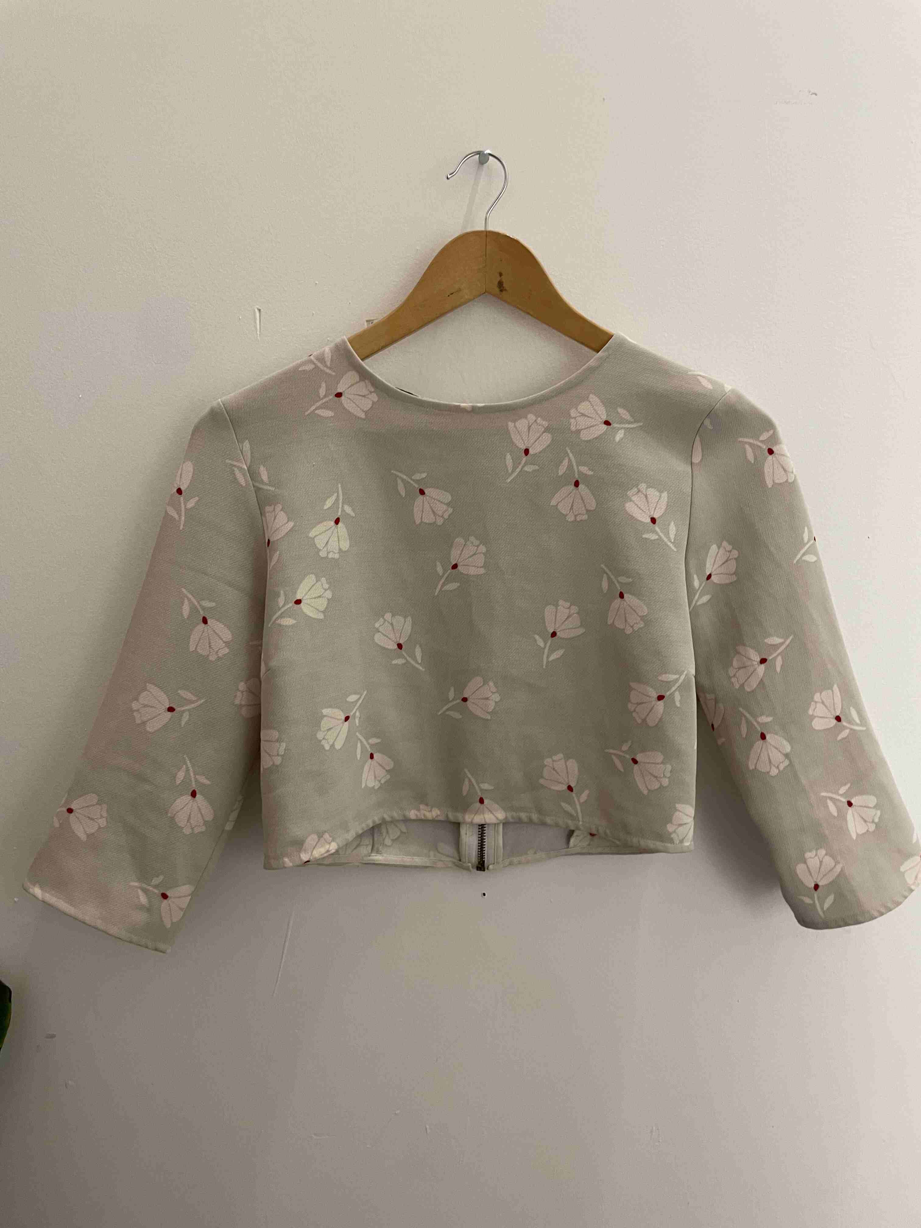 Vintage zara womens cream floral top size M