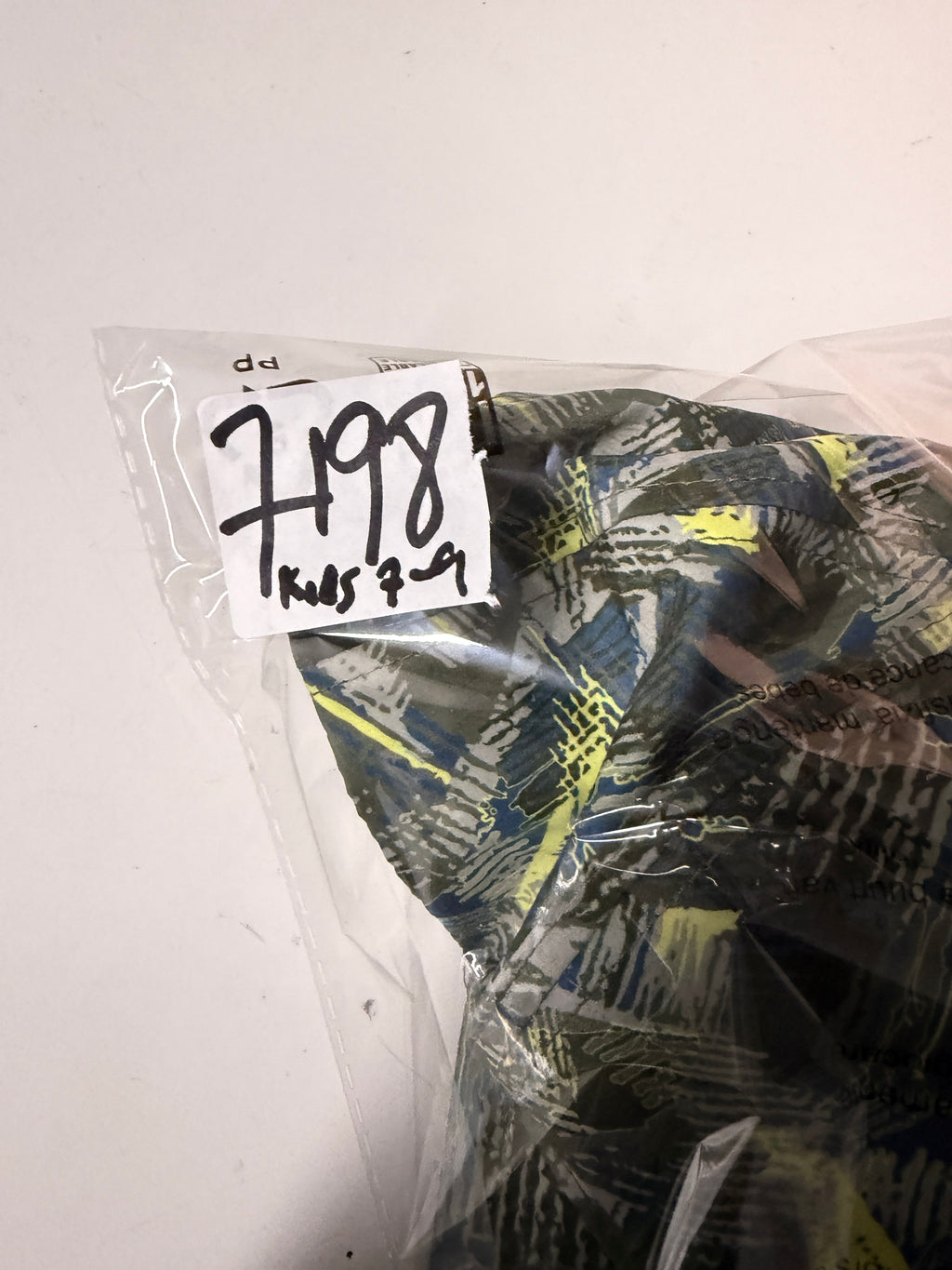 Hawaii Kids Print Snapback Cap With Hawaiian Print Visor Kids Size (7-8) SKU 7198