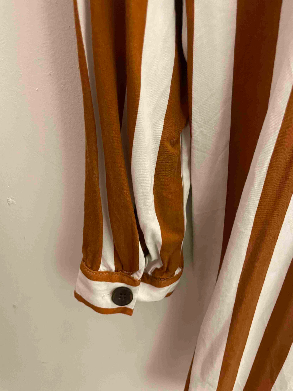 Vintage white and brown stripe linen womens medium shirt