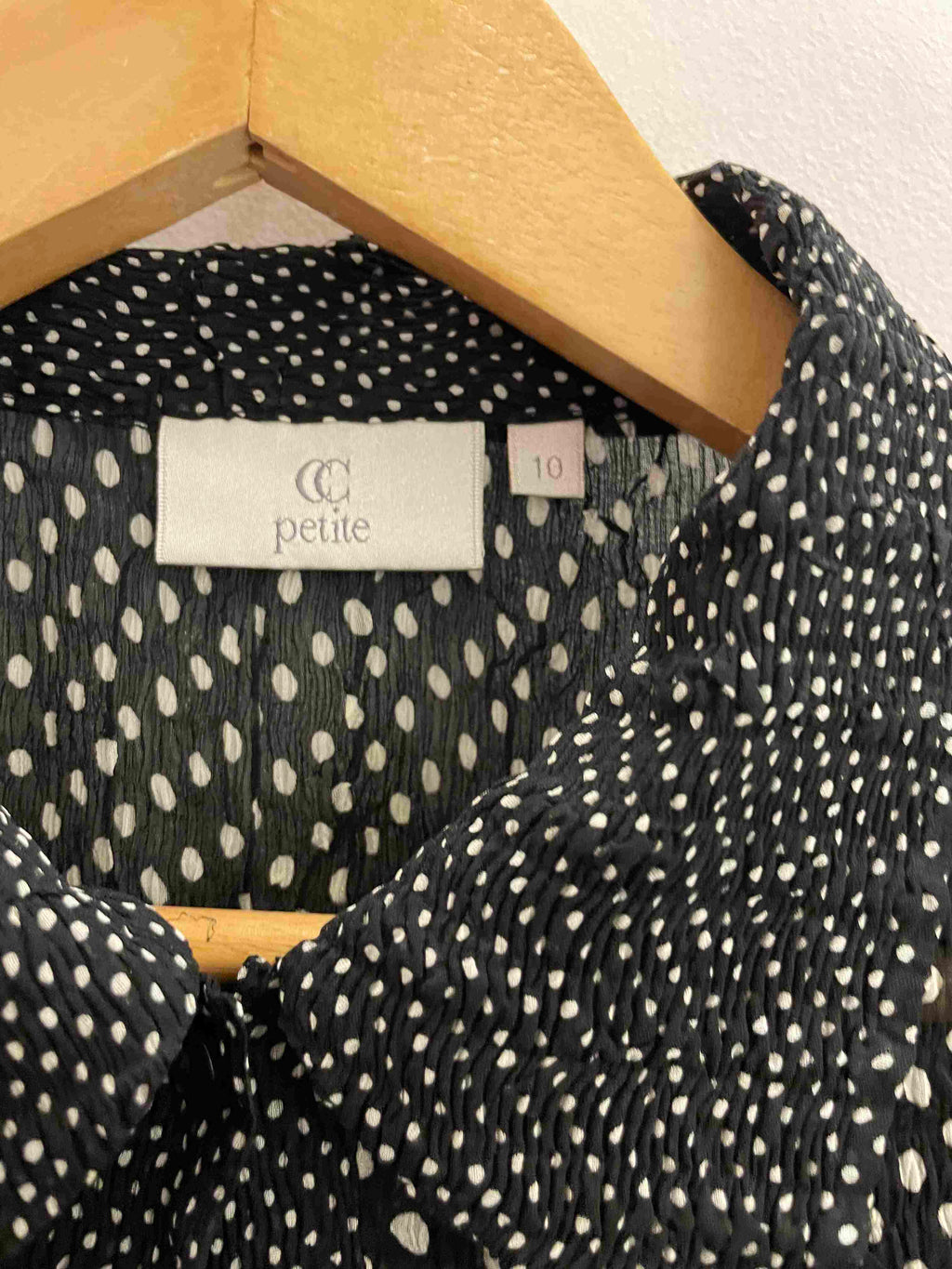 Vintage petite black dotted pattern women top size 10