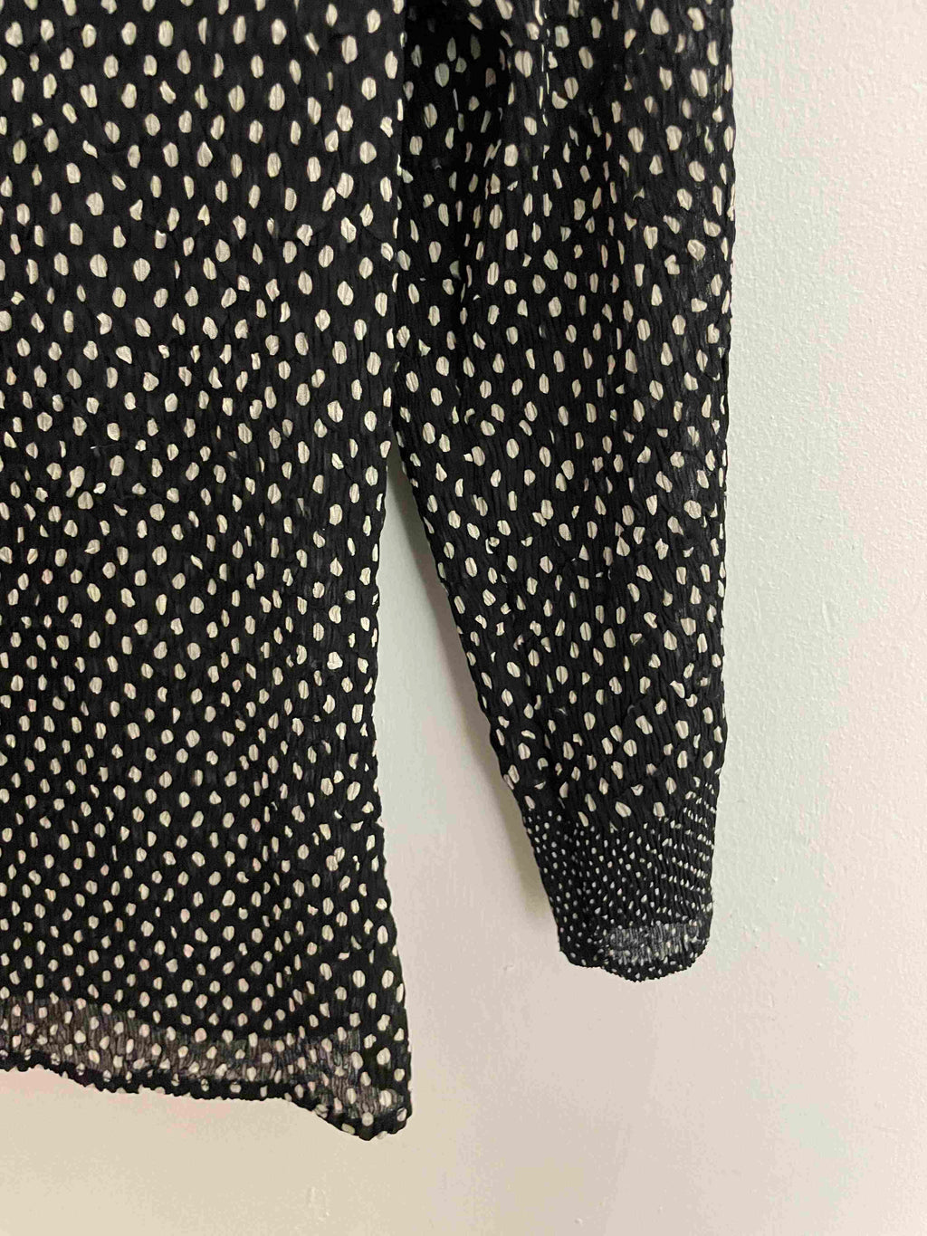 Vintage petite black dotted pattern women top size 10