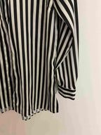 Vintage black and white vertical stripe long sleeve medium shirt