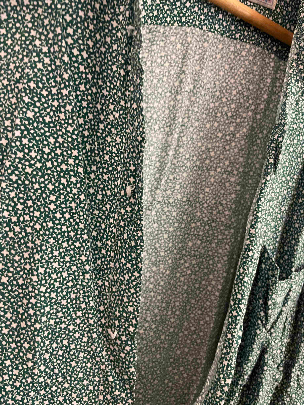 Vintage MC Oneil Green printed pattern mens shirt size M