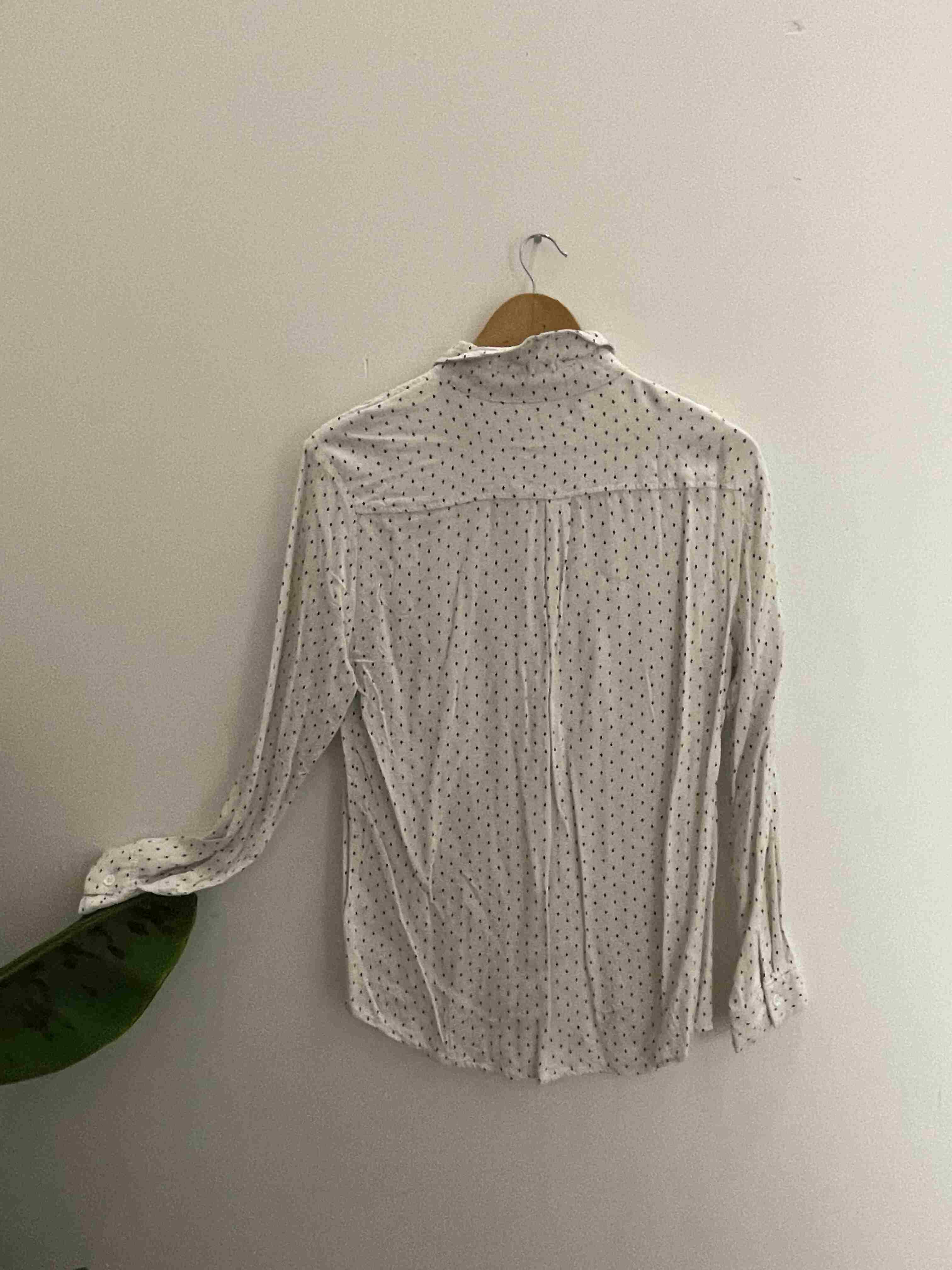 Vintage hush white printed pattern regular fit small shirt