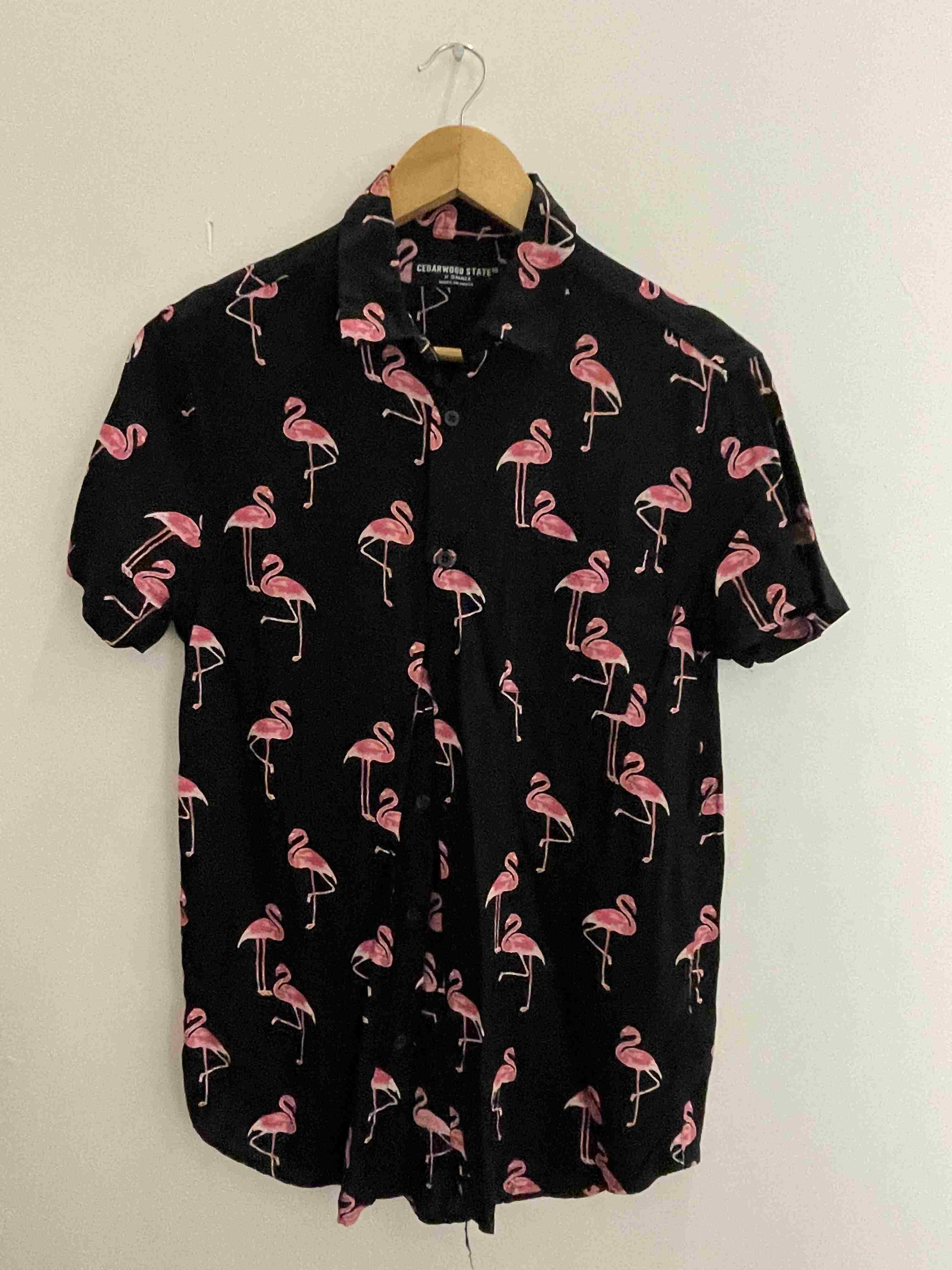 Vintage black goose printed pattern short sleeve shirt size M