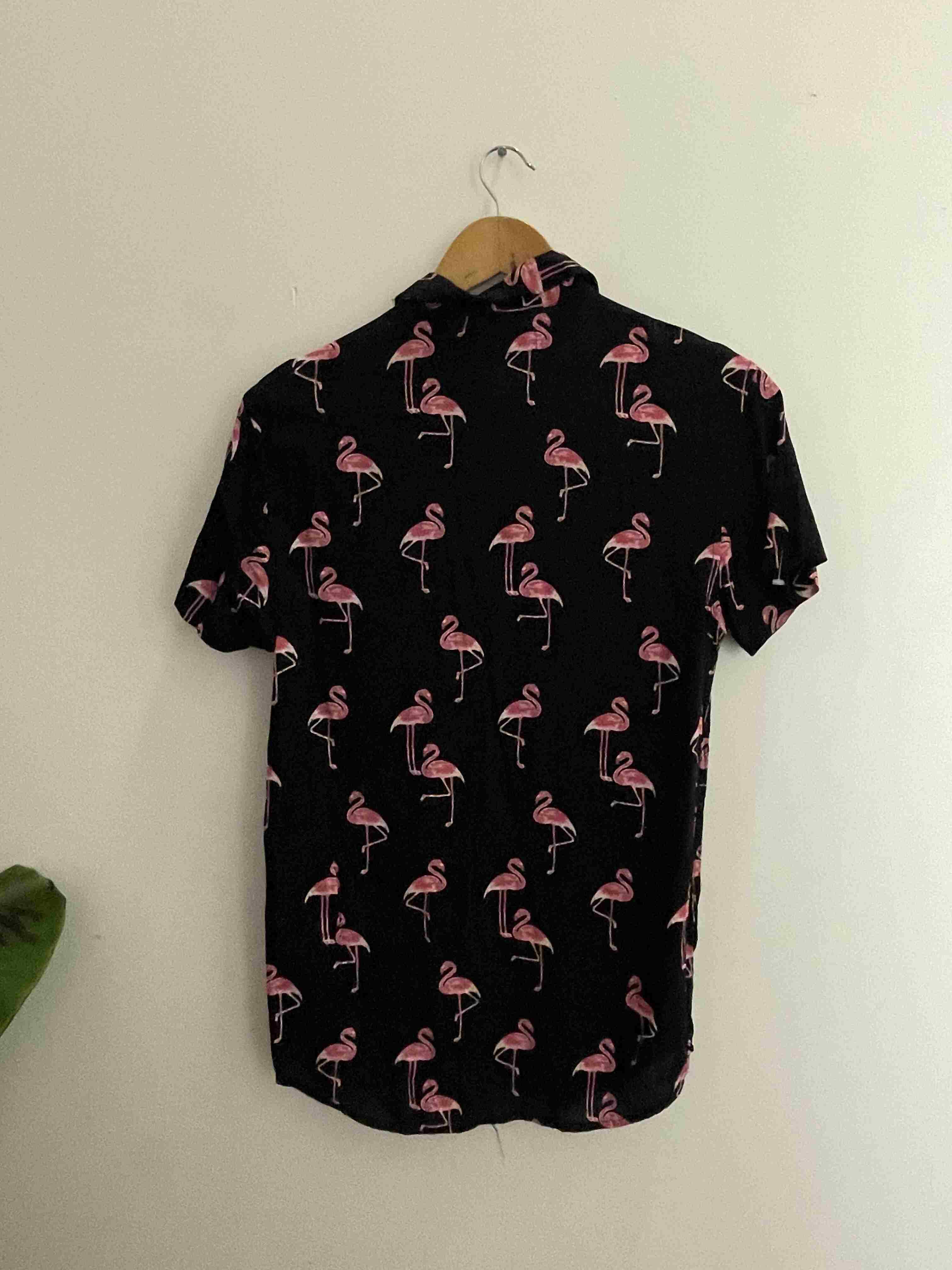 Vintage black goose printed pattern short sleeve shirt size M