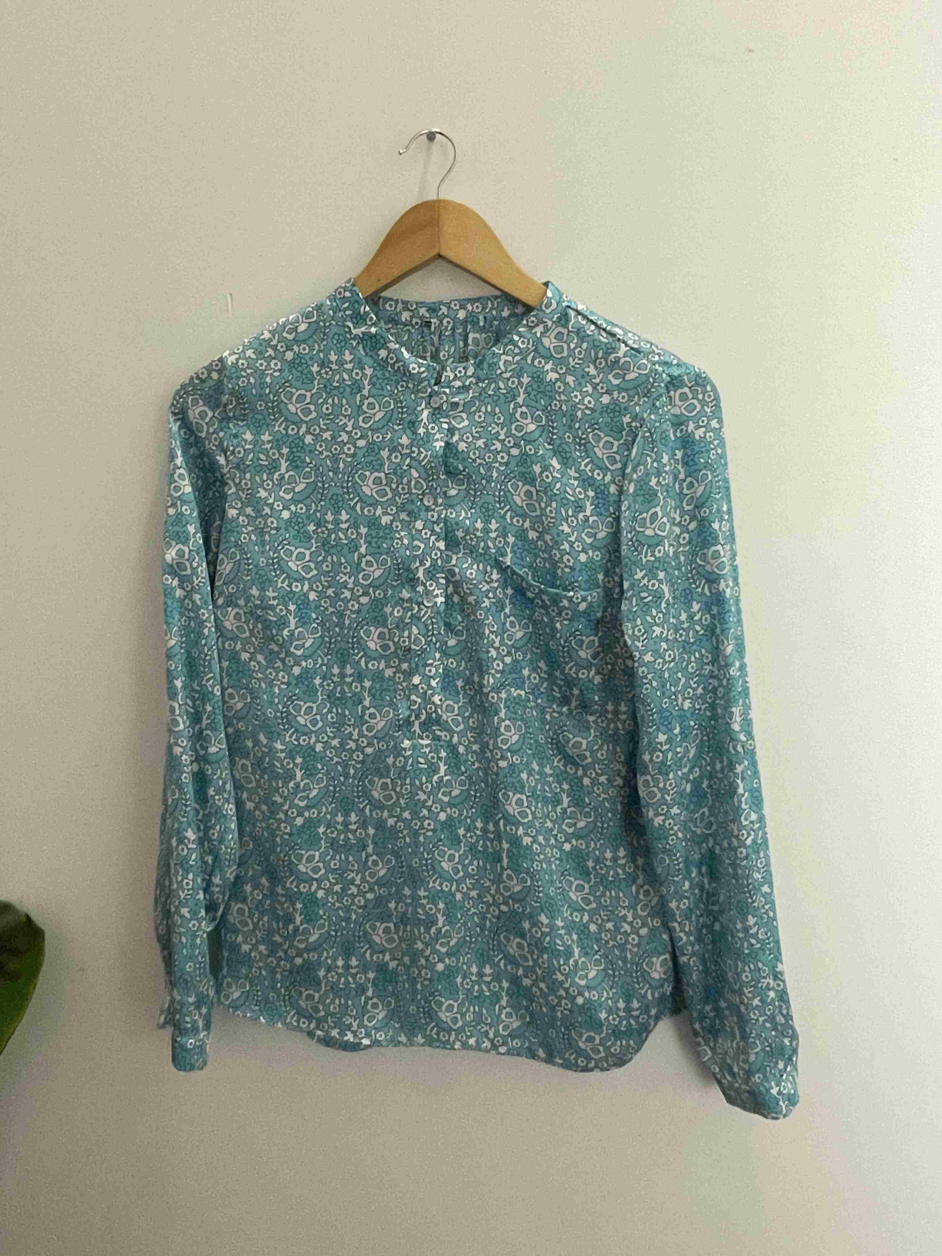 Vintage blue printed pattern linen small top