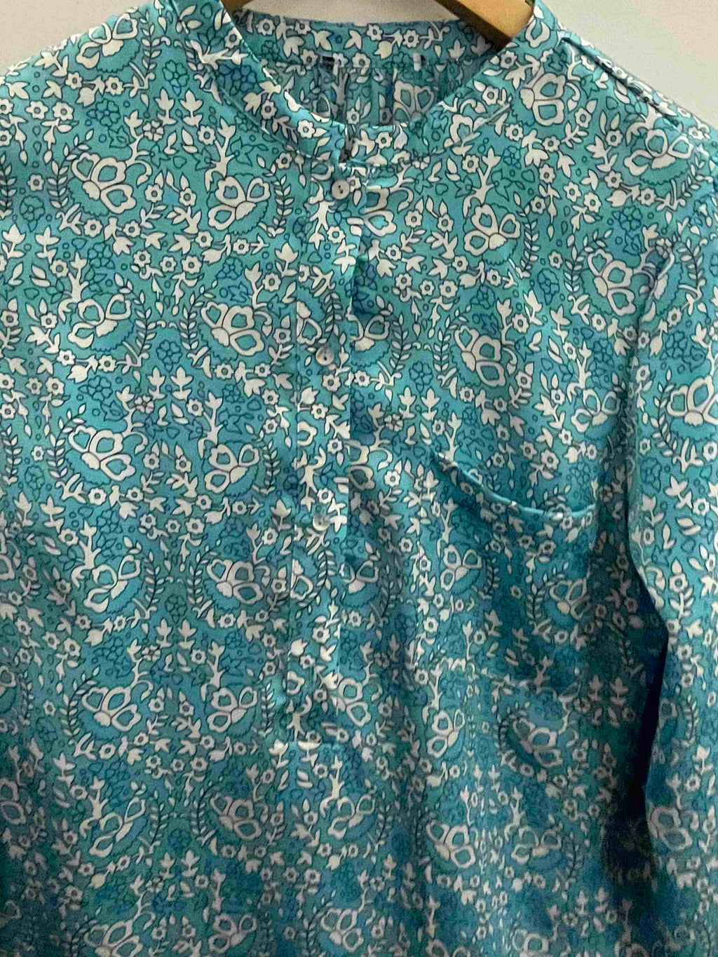 Vintage blue printed pattern linen small top