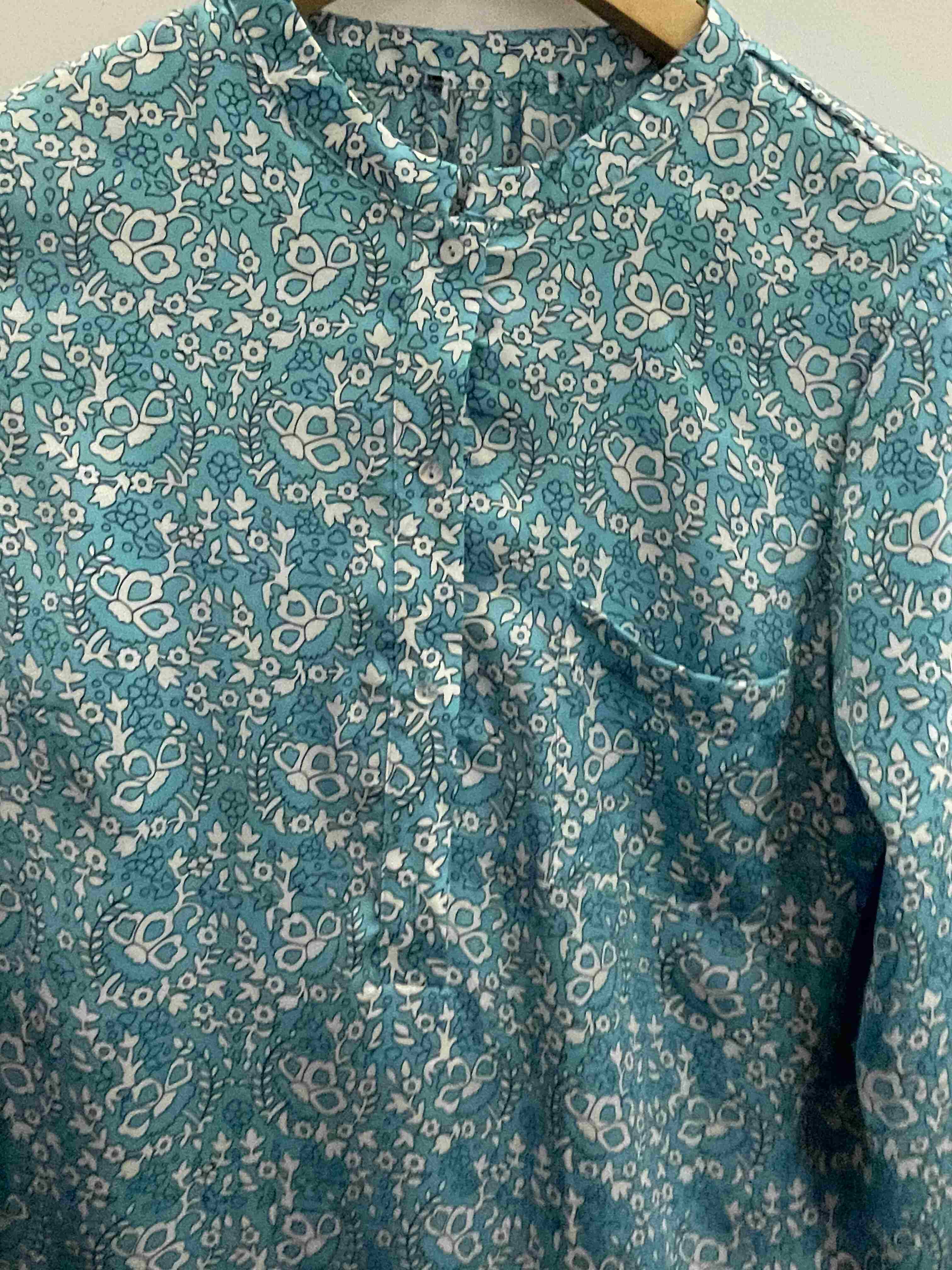 Vintage blue printed pattern linen small top