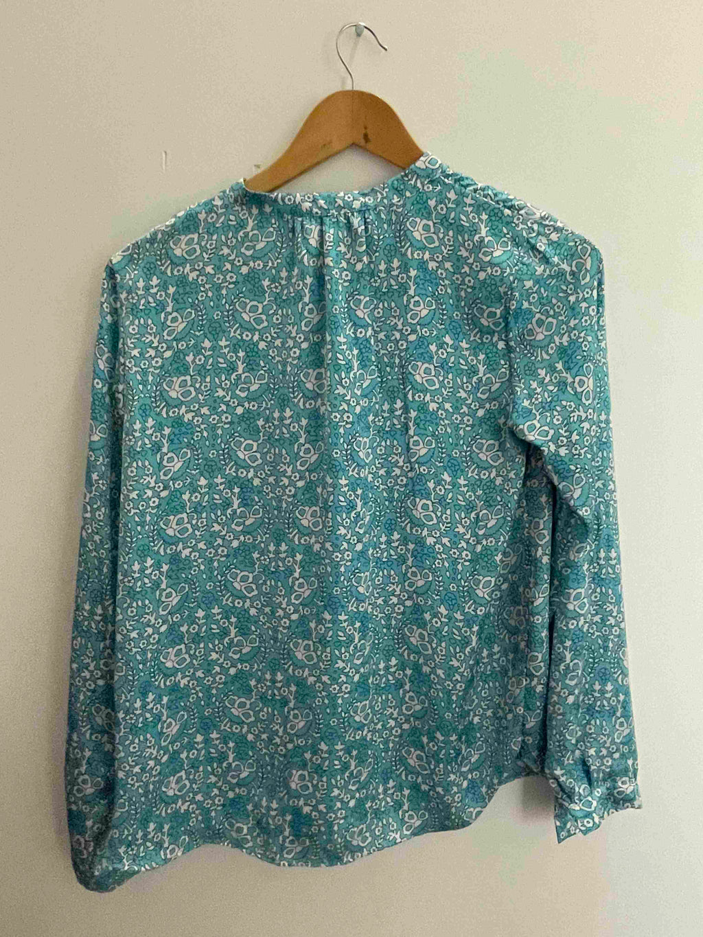 Vintage blue printed pattern linen small top