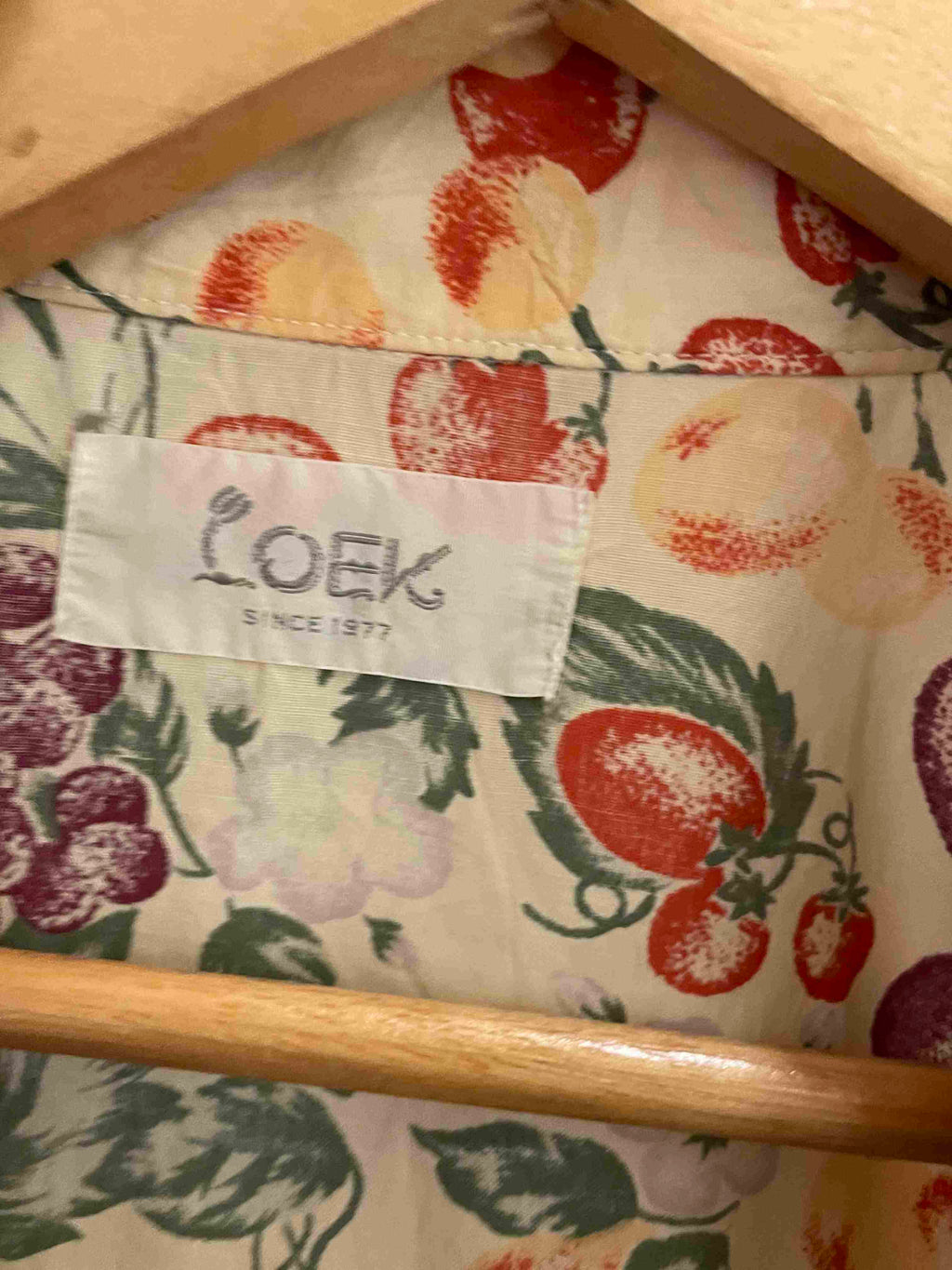 Vintage coek yellow floral pattern medium short sleeve shirt