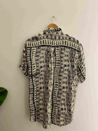Vintage john stevens small white and black abstract pattern small shirt