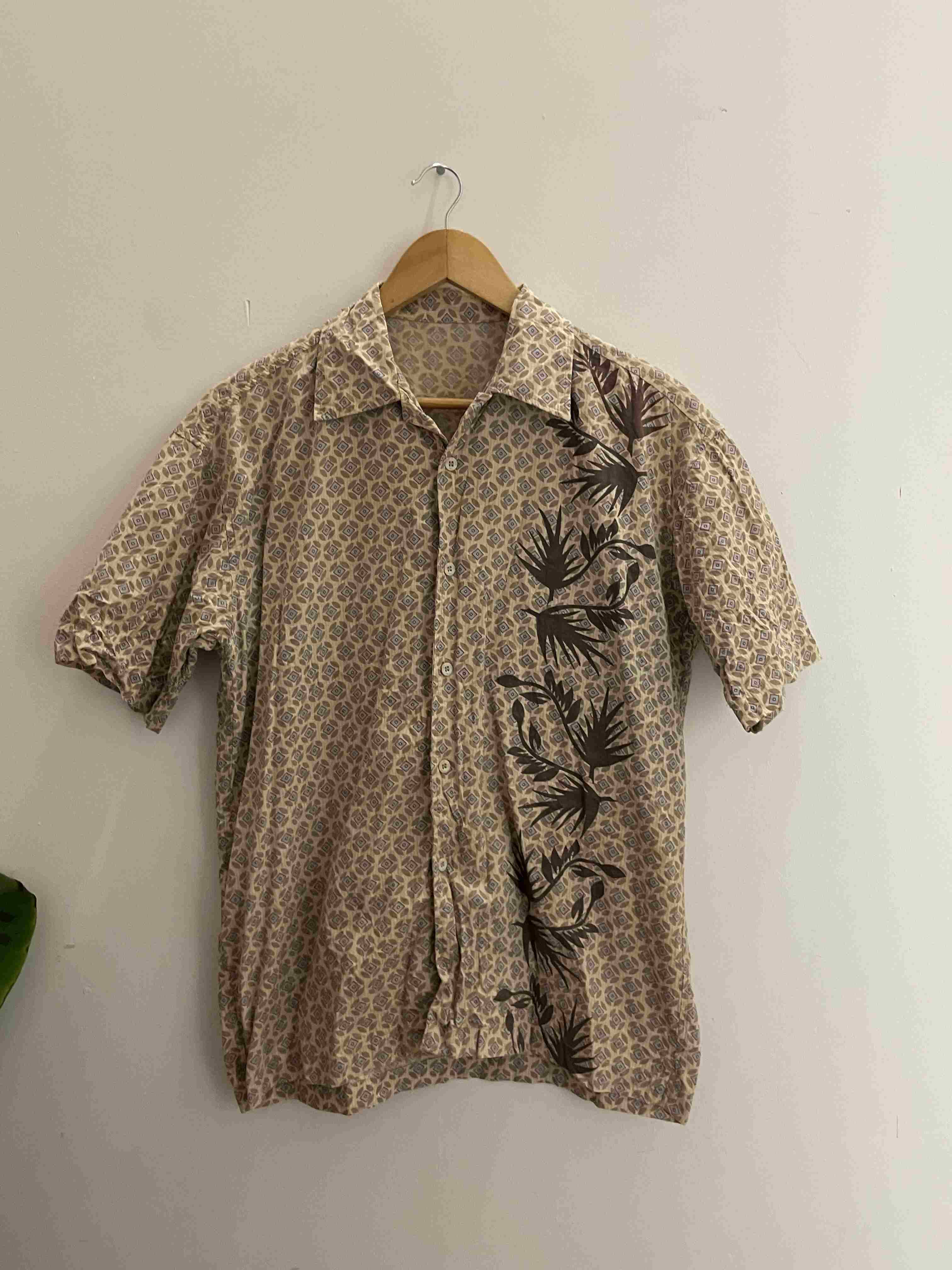 Vintage brown printed pattern small shirt