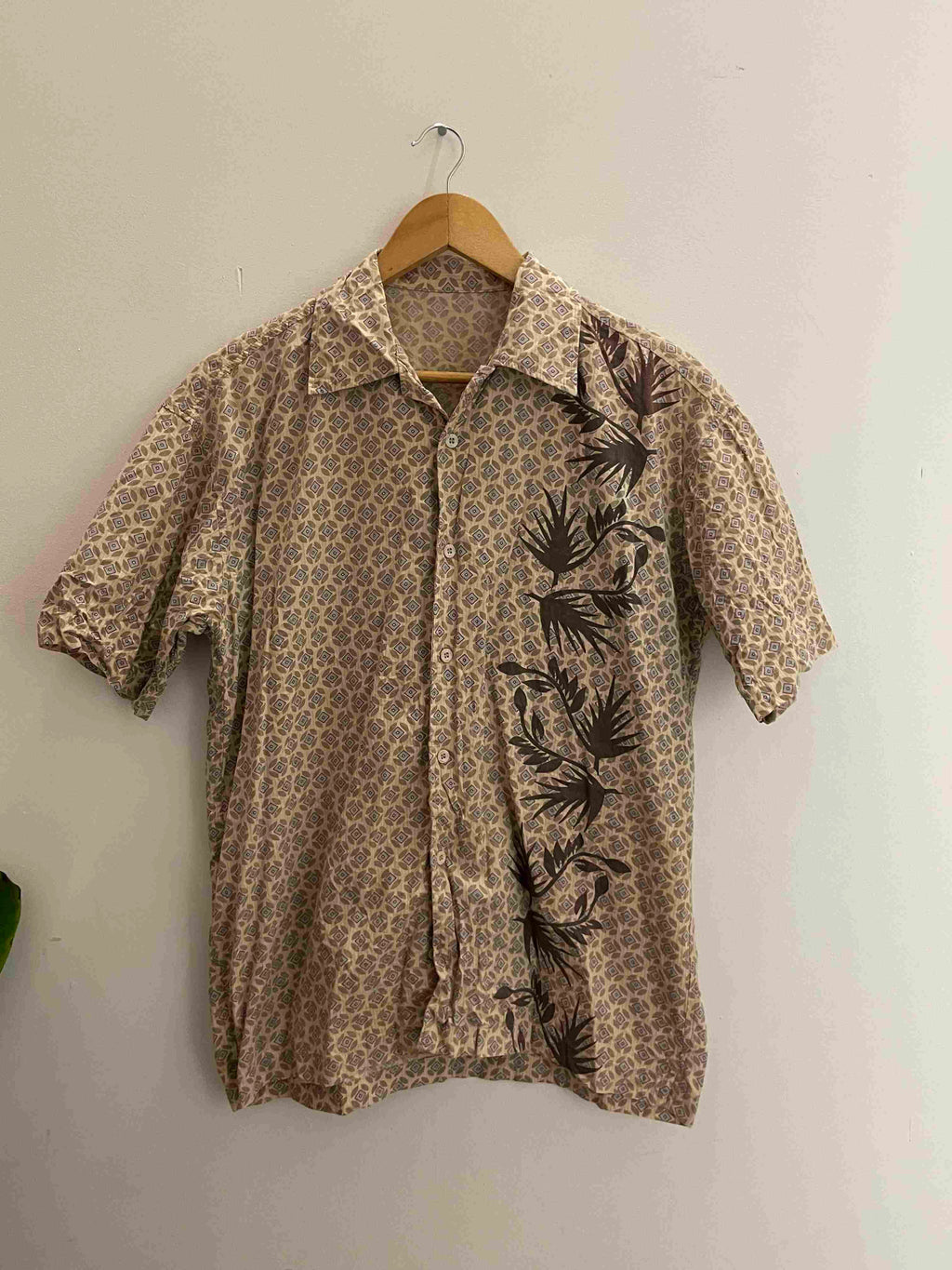 Vintage brown printed pattern small shirt