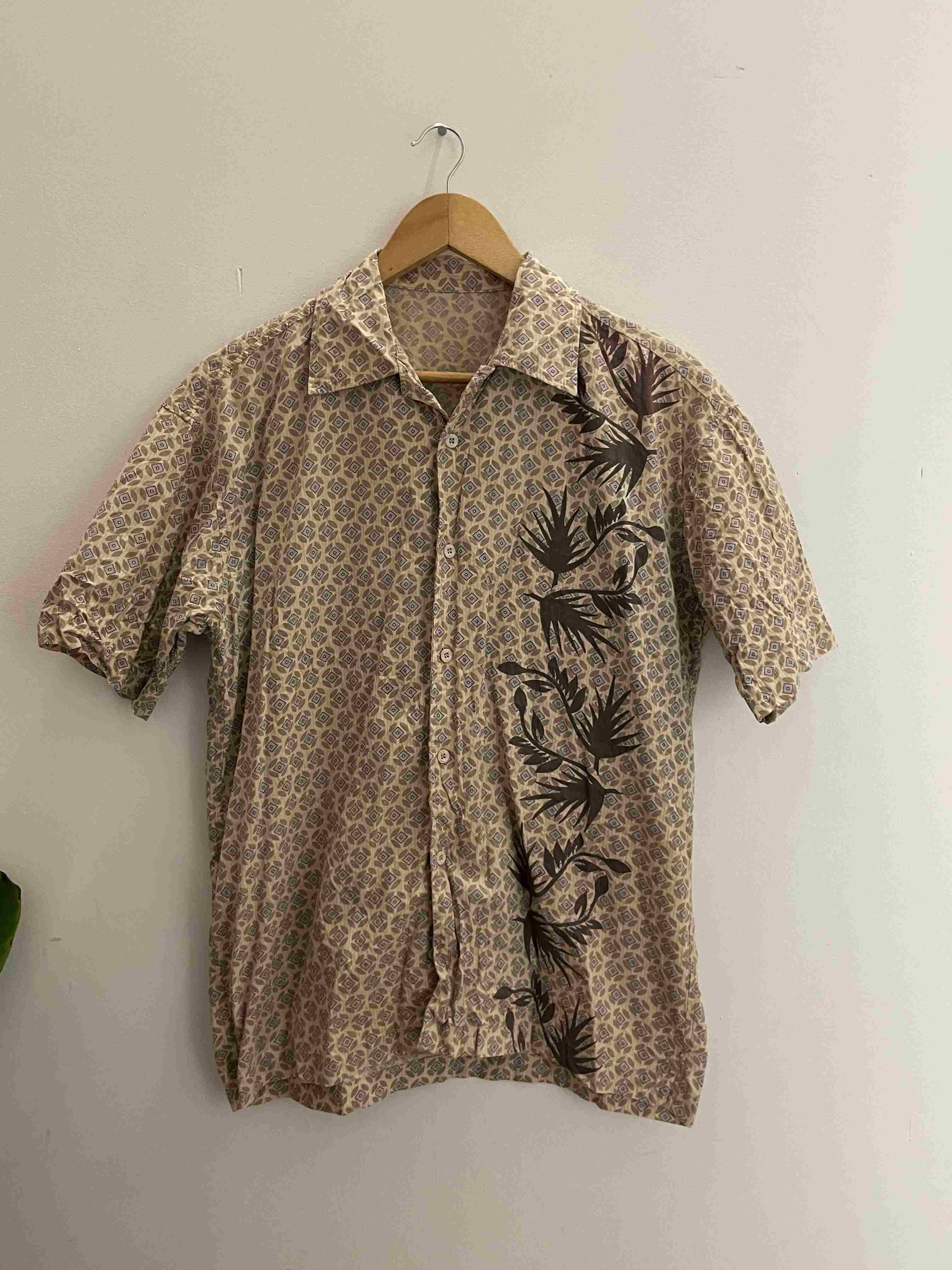 Vintage brown printed pattern small shirt