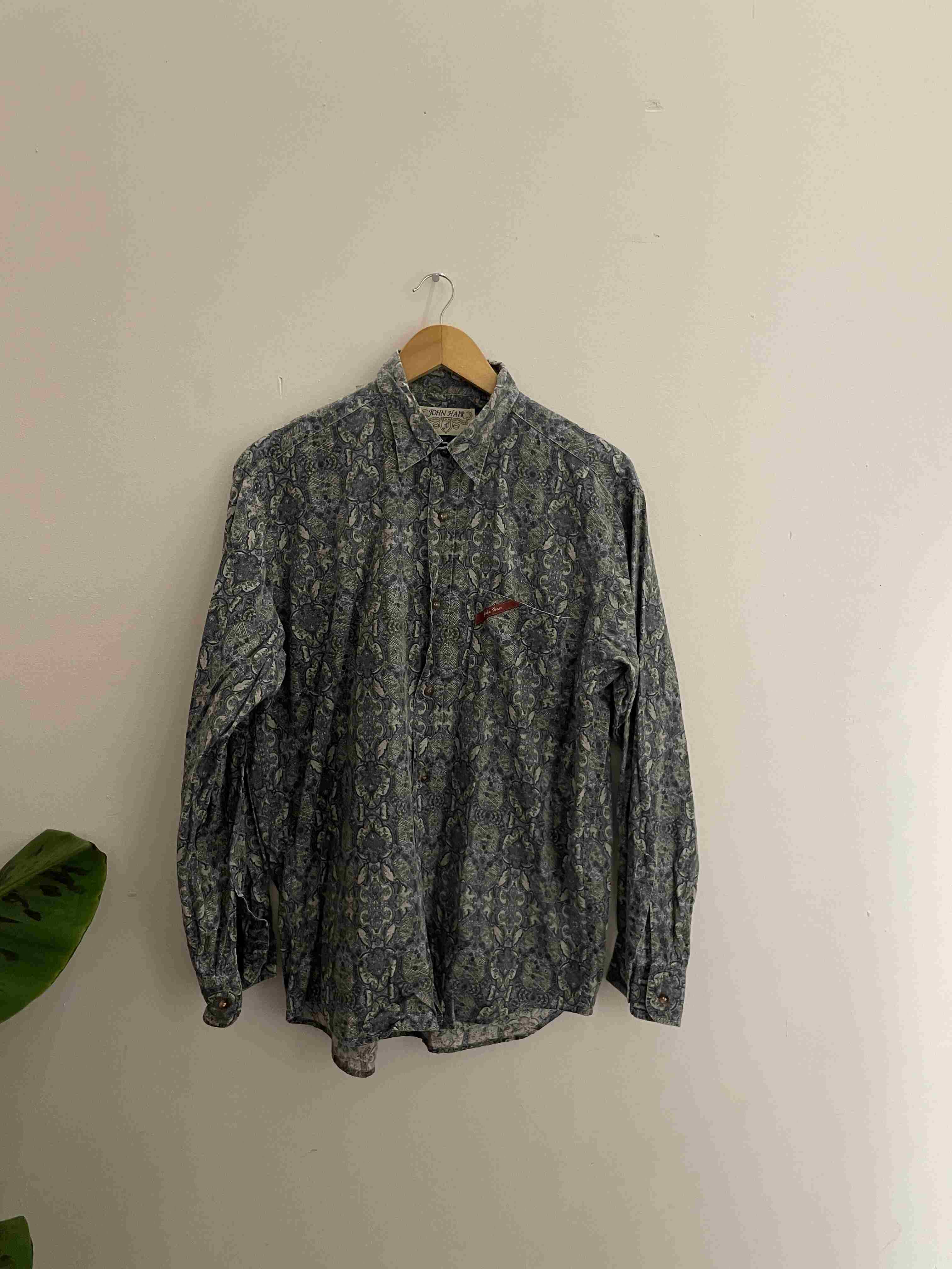Vintage john hair blue abstract pattern shirt size S