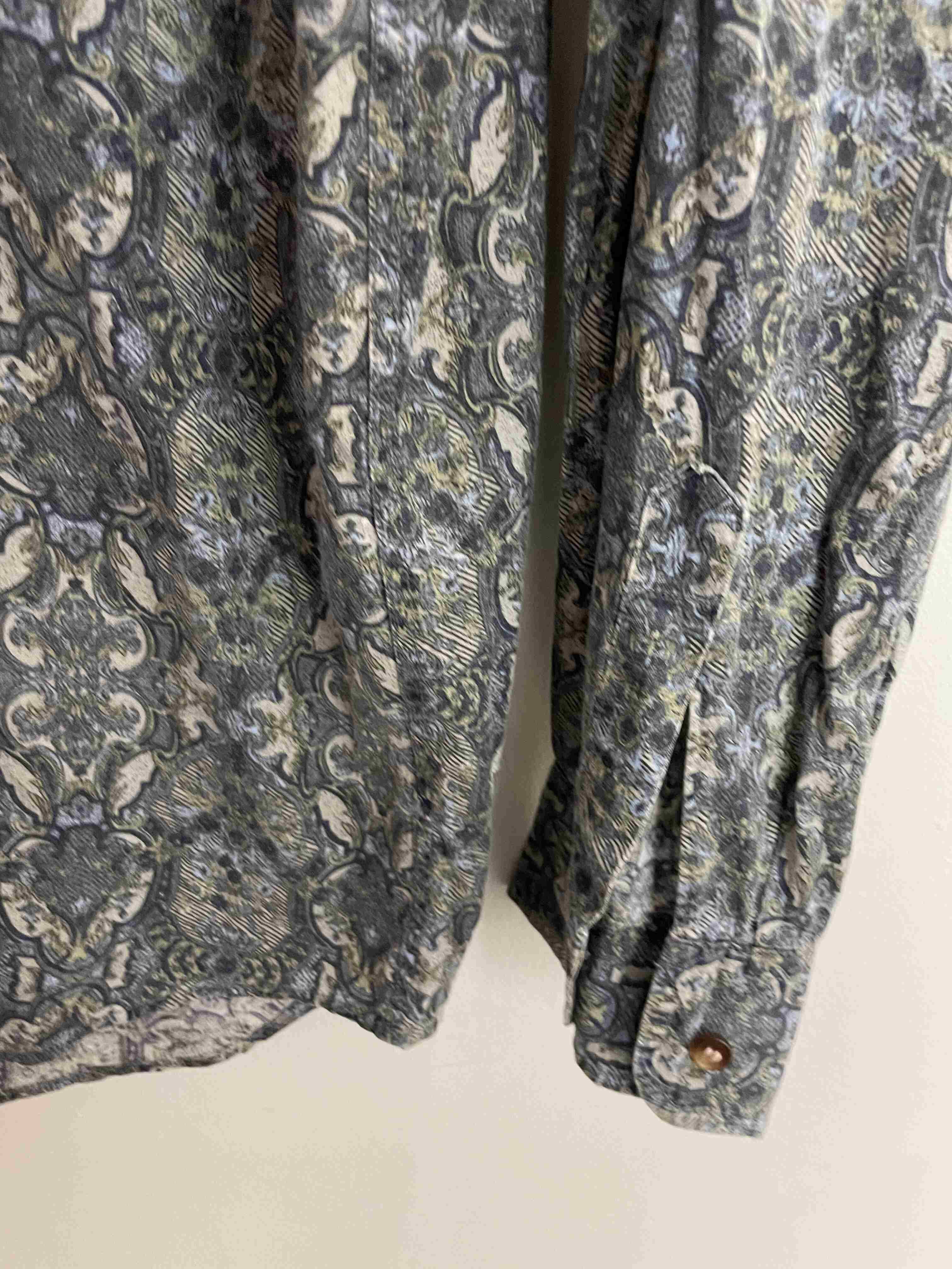 Vintage john hair blue abstract pattern shirt size S