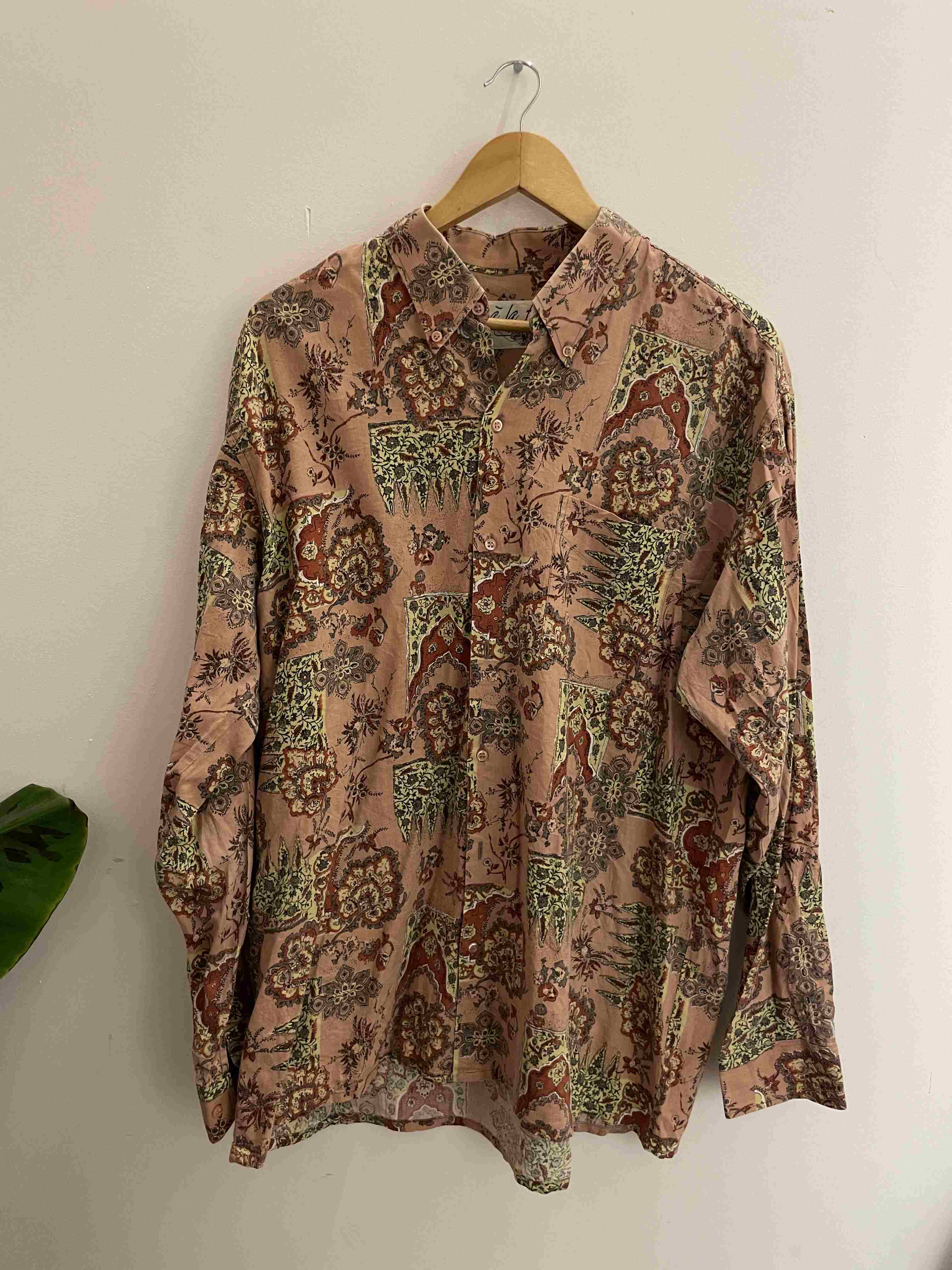 Vintage a la folie peach floral pattern medium long sleeve shirt