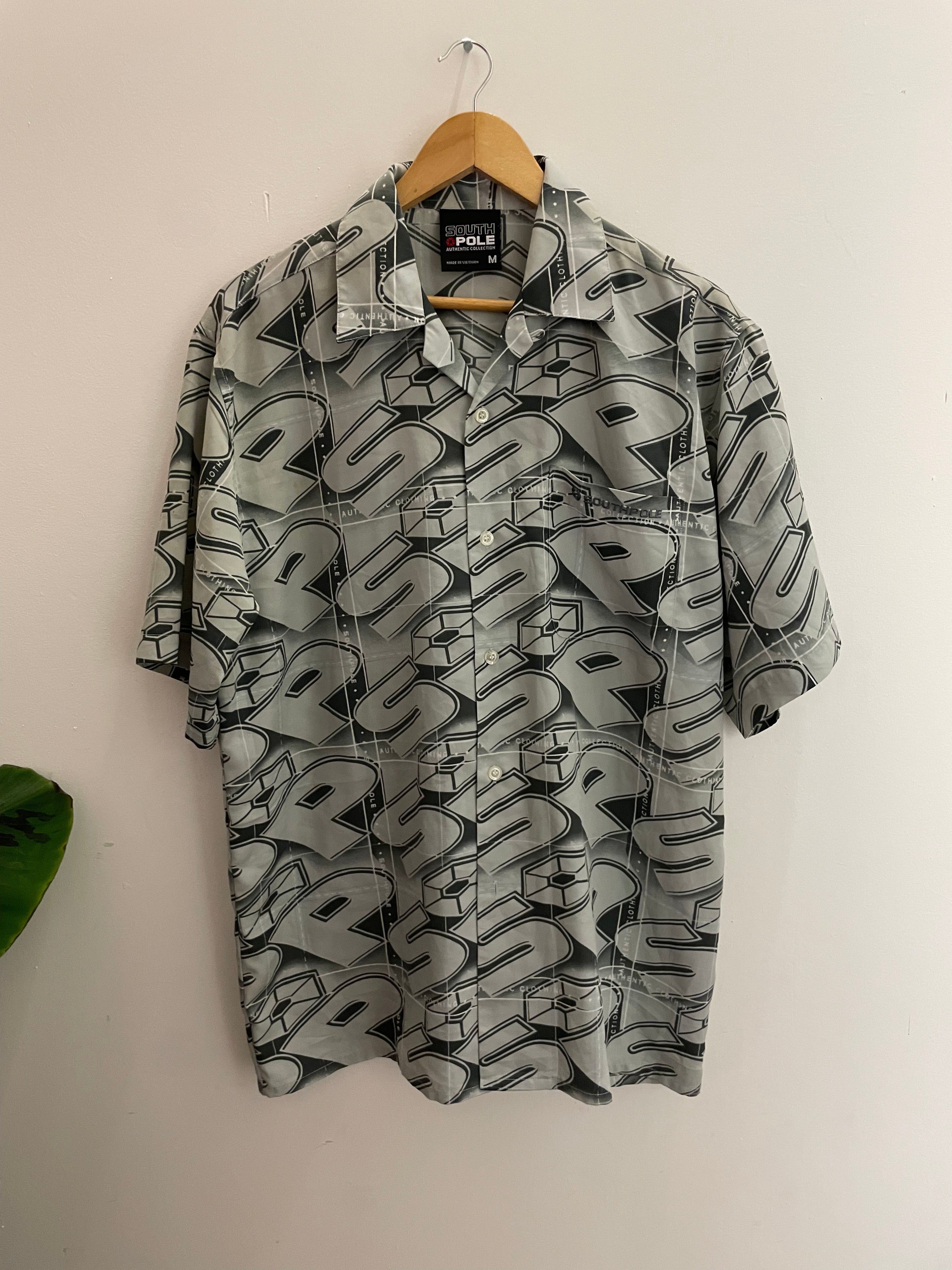 Vintage southpole grey printed pattern medium mens shirt
