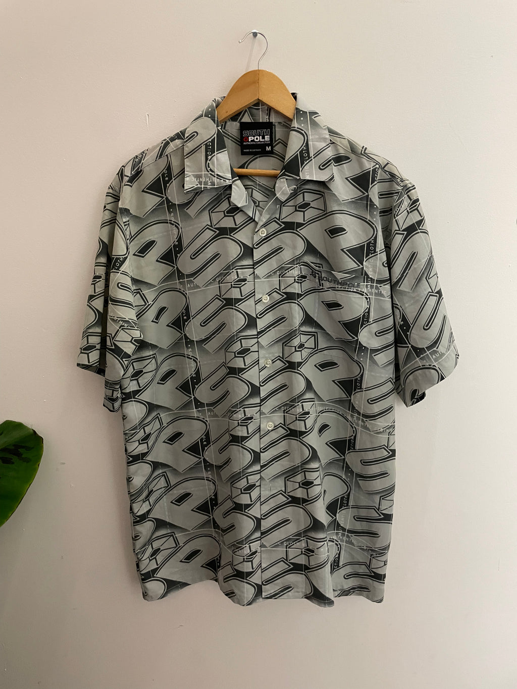 Vintage southpole grey printed pattern medium mens shirt