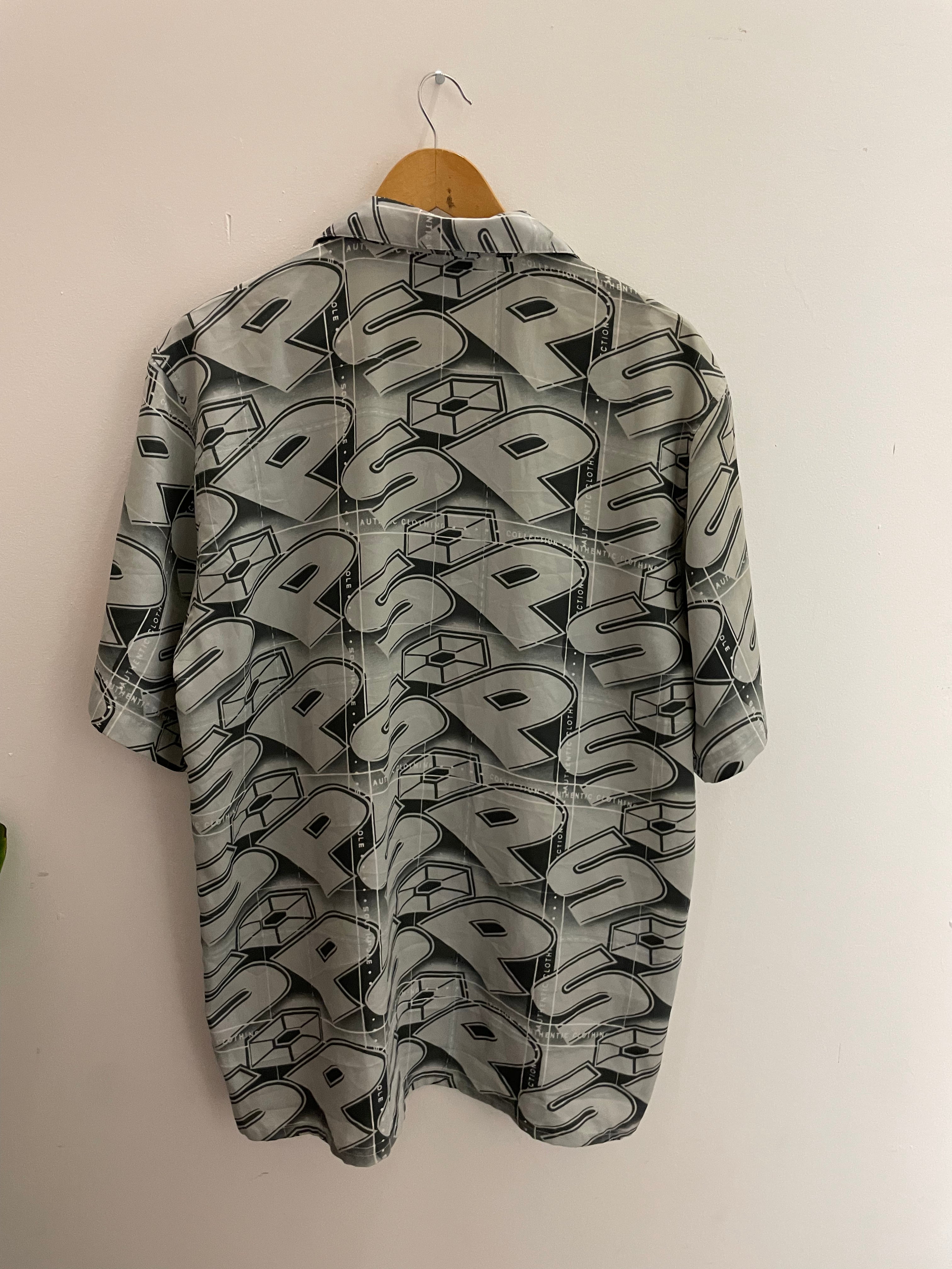 Vintage southpole grey printed pattern medium mens shirt