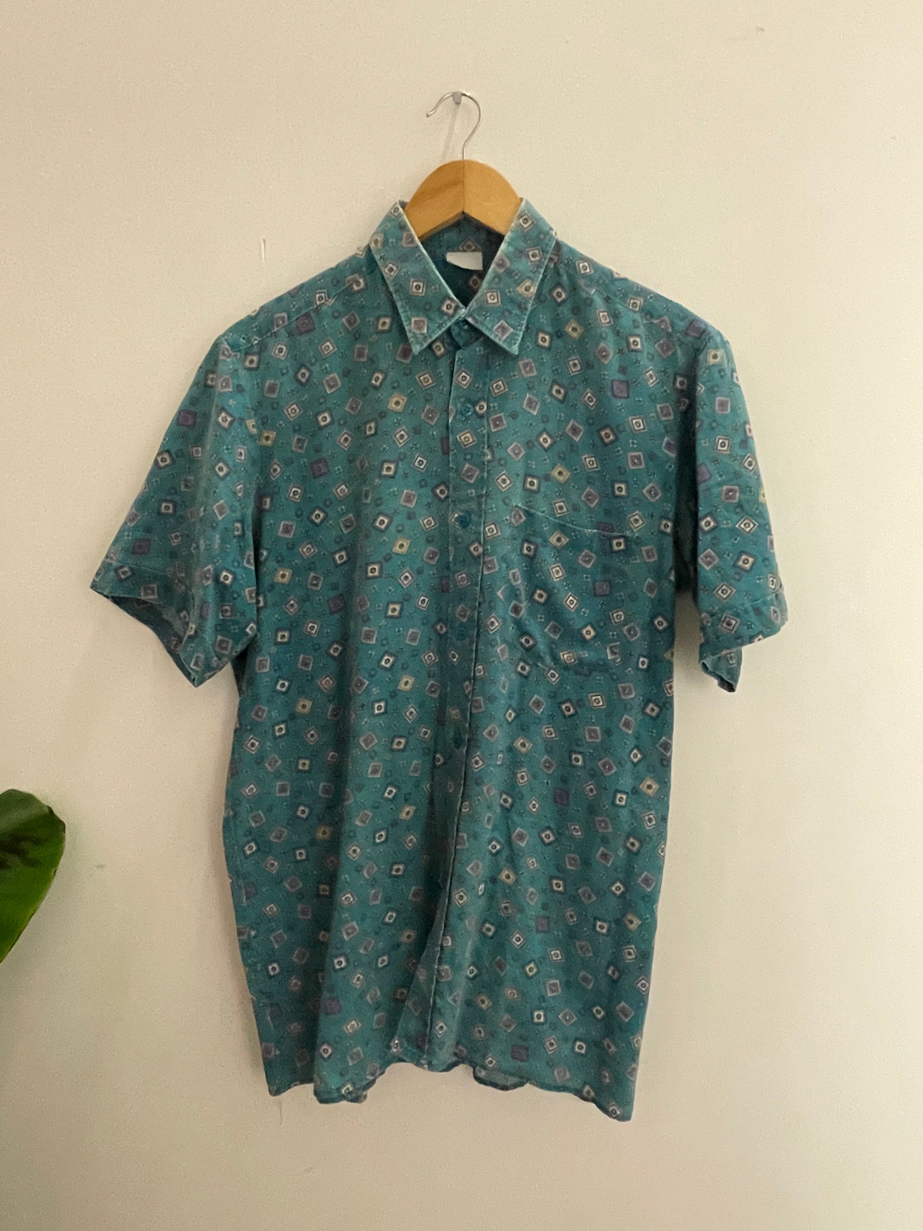 Vintage green abstract pattern mens shirt size M