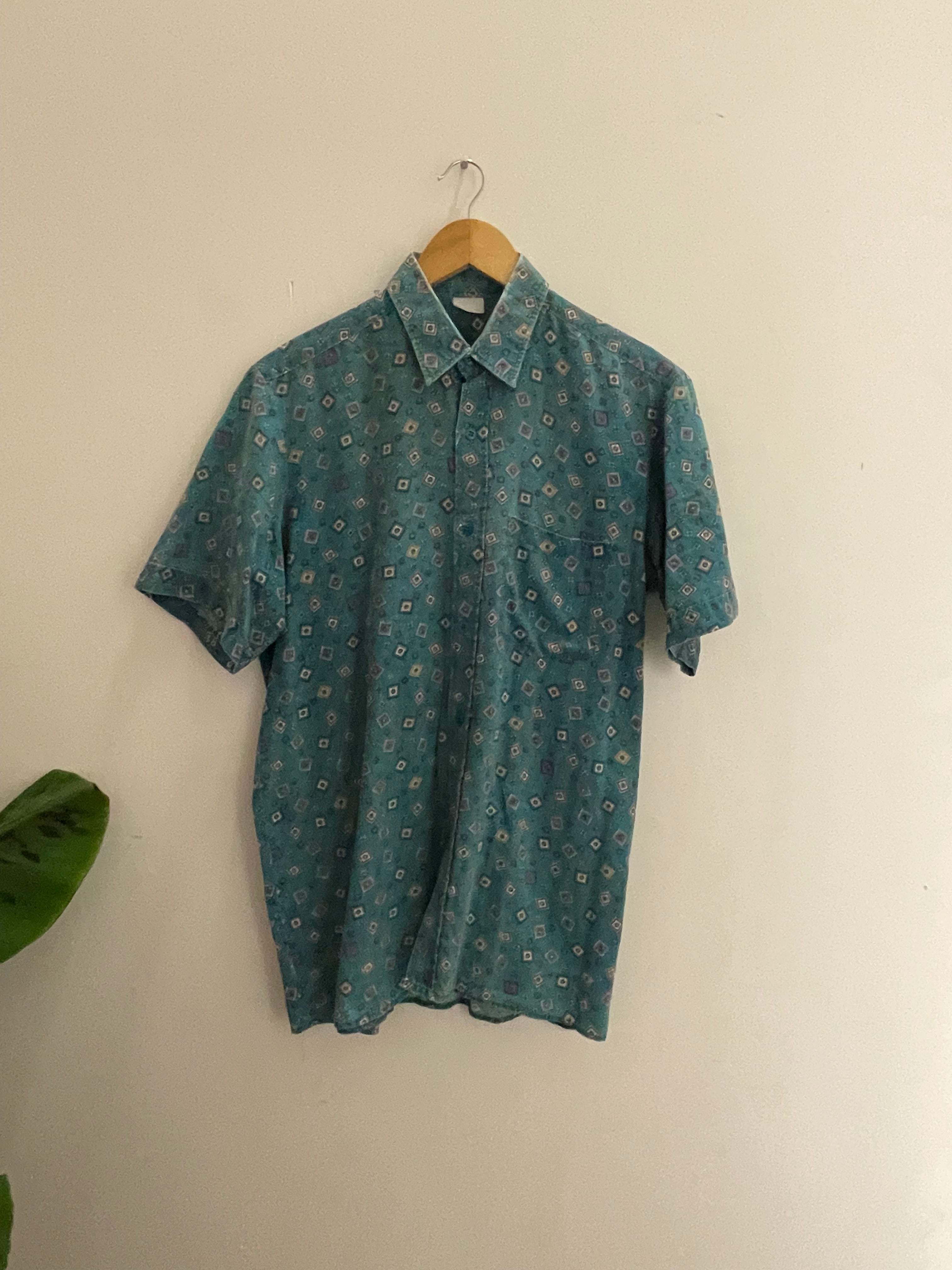 Vintage green abstract pattern mens shirt size M