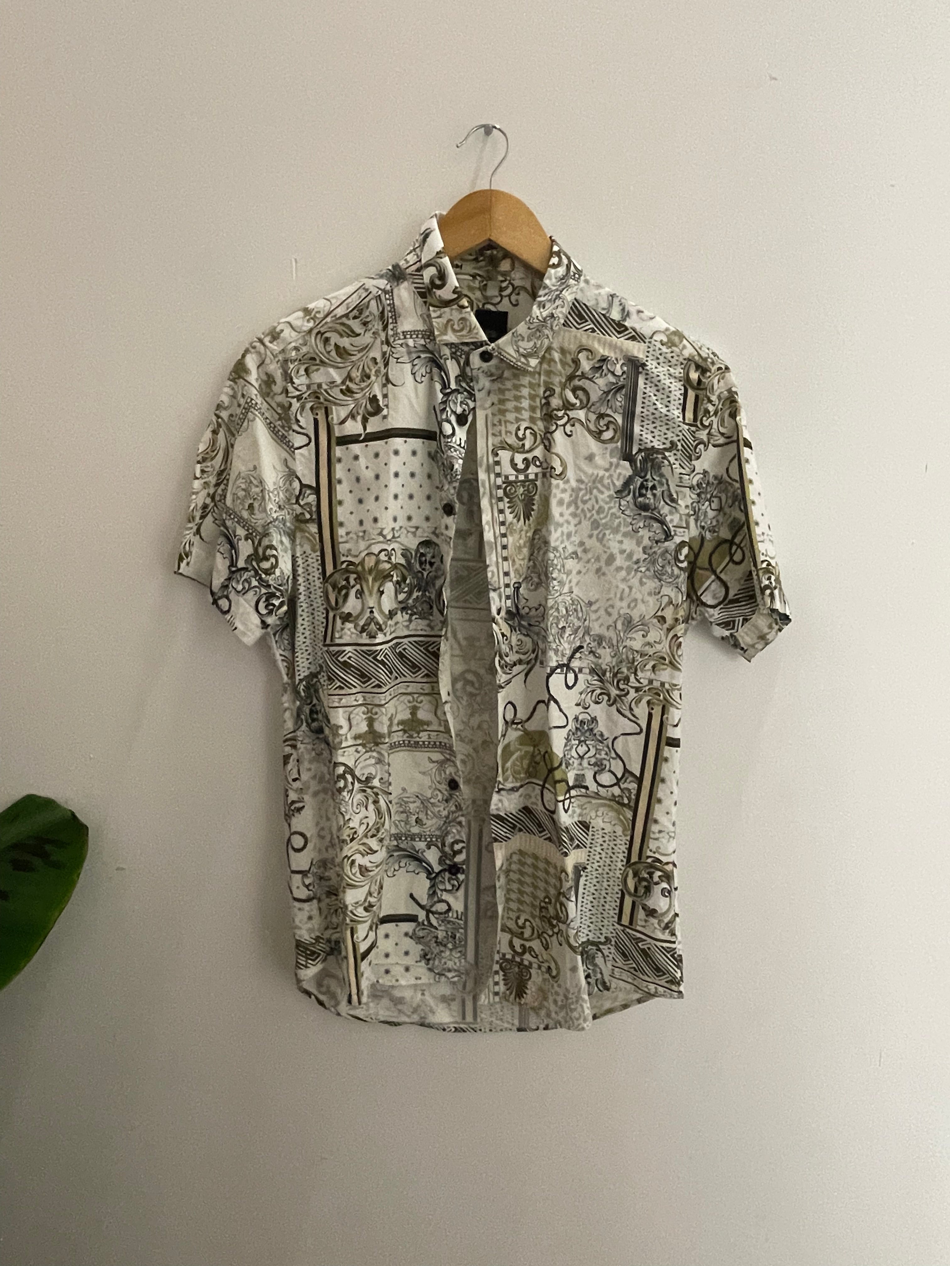 Vintage cream river island abstract pattern mens small short sleeve shirt