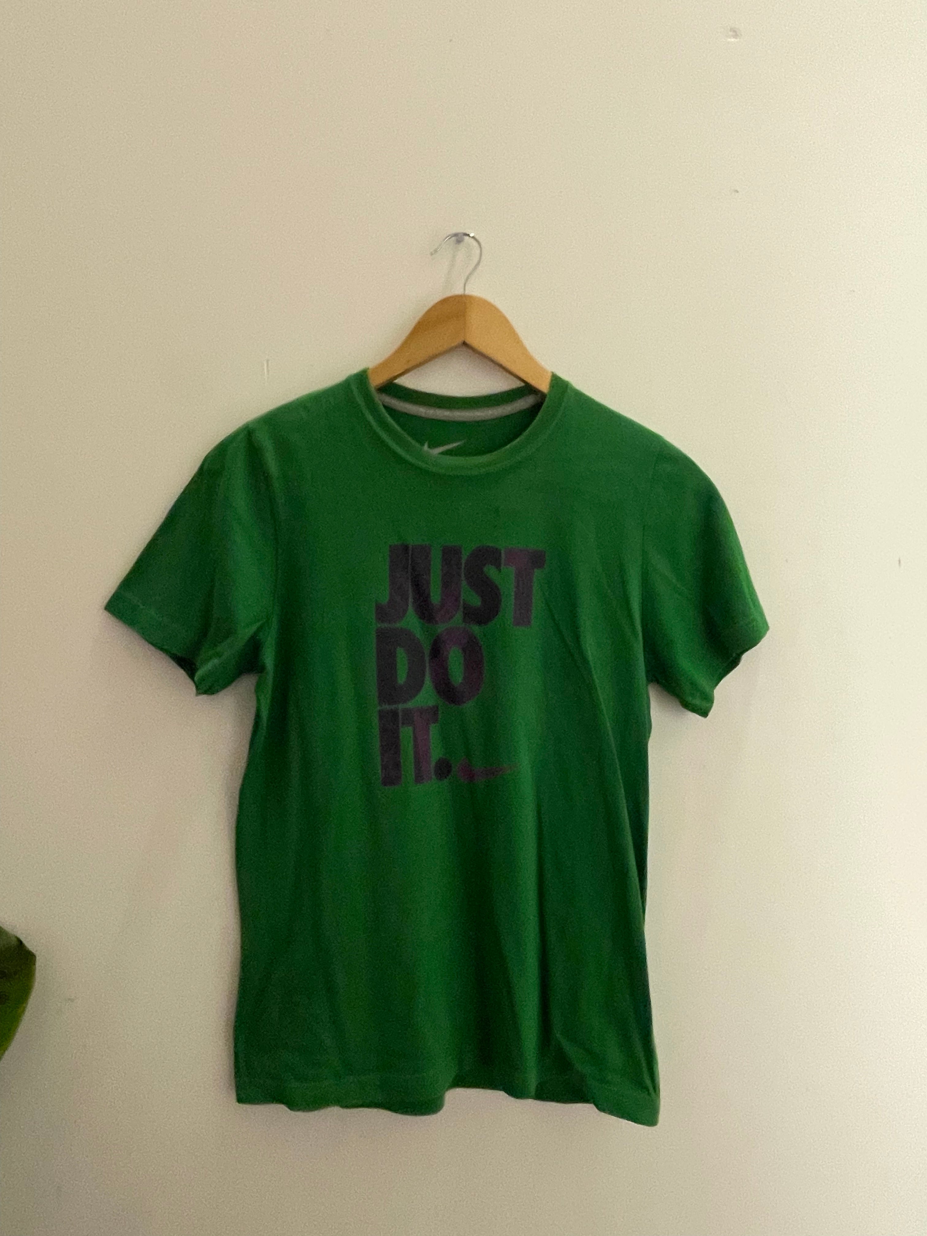 Vintage Nike just do it graphics large green tshirt