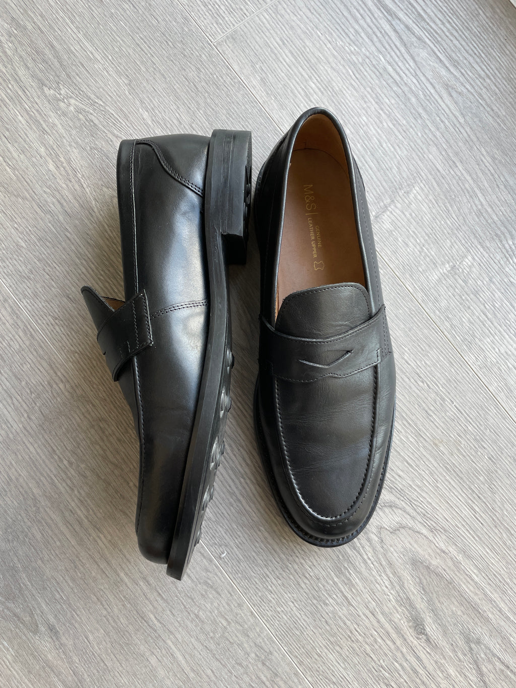 Rubynee vintage y2k Mark & Spencer black loafers