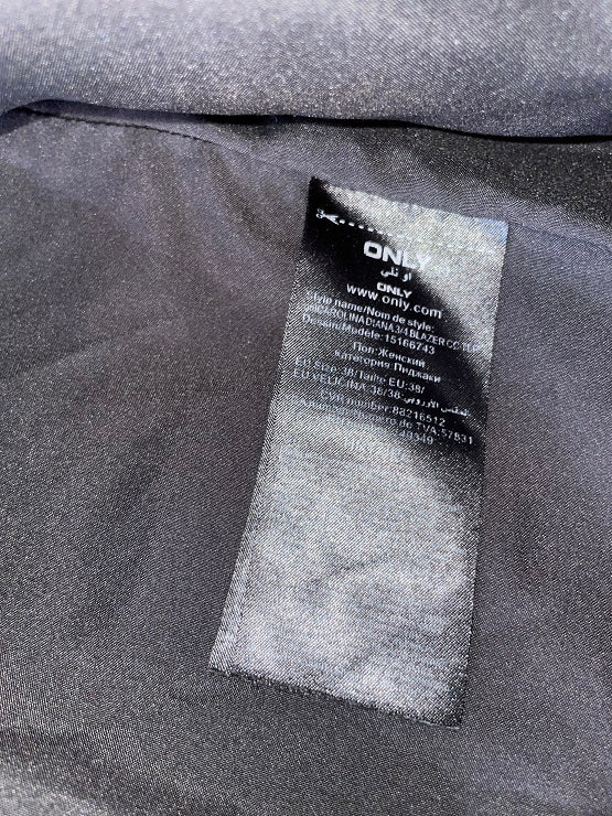 Vintage women's Only black blazer size 38| L27 W18| SKU 4762