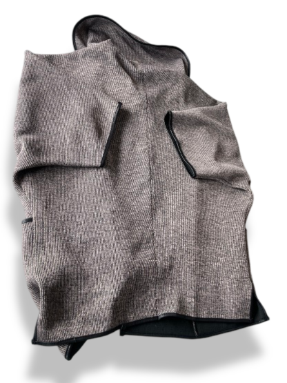 Vintage women light brown Italian velvet coat in XL| L35 W28| SKU 4763