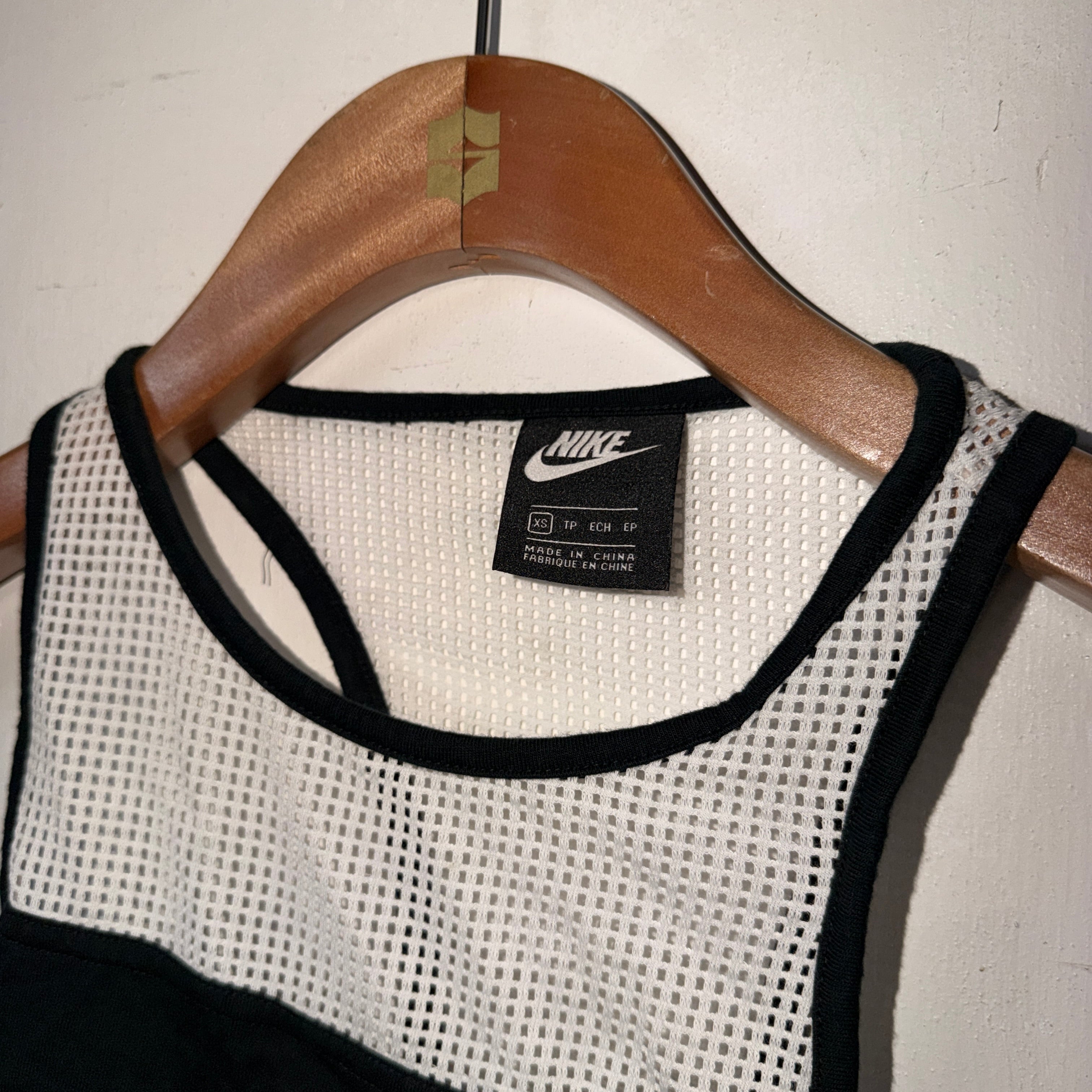 Nike Women’s Training Tank Top SKU 7375 size XS